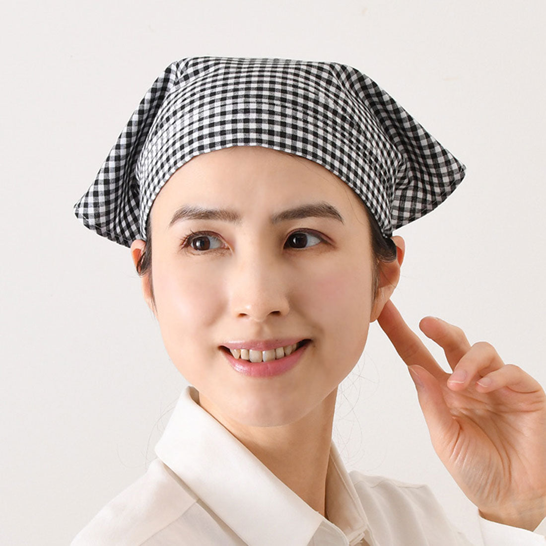 リアルスタイル REAL STYLE 三角巾 おしゃれ 子供 大人 黒 メンズ レディース バンダナ 学校 料理 キッチン エプロン 綿混 フリーサイズ 簡単 ベルクロテープ （チェック） チェック