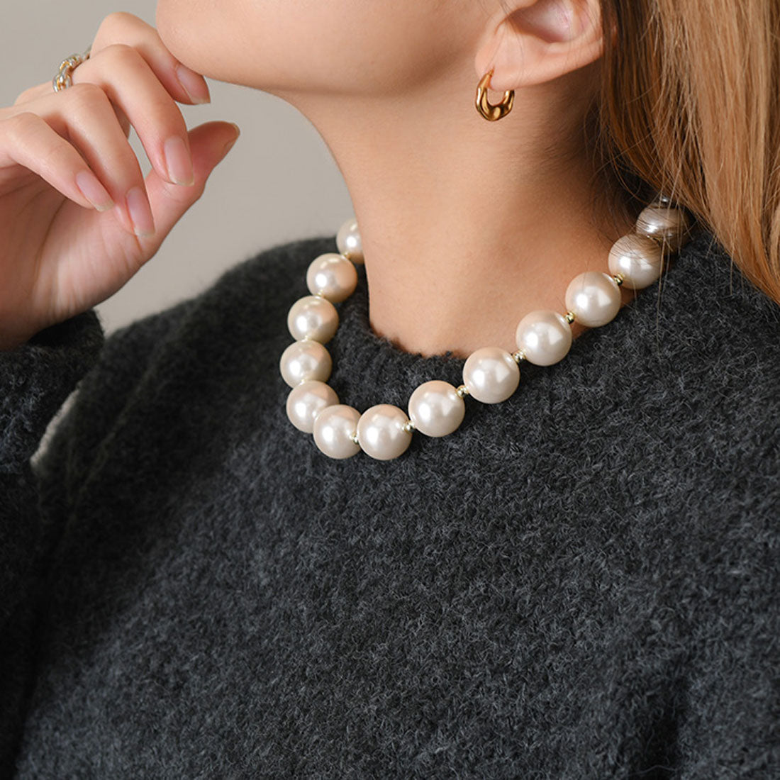 REAL STYLE Necklace for Women, Fake Pearl, Accessories, Jewelry, Big Motif, Elegant, Stylish, High-end Look, Gift, Korean Fashion, Chincha Korea
