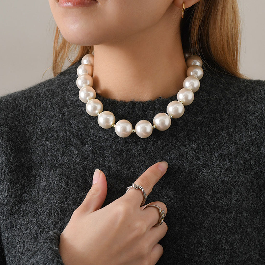REAL STYLE Necklace for Women, Fake Pearl, Accessories, Jewelry, Big Motif, Elegant, Stylish, High-end Look, Gift, Korean Fashion, Chincha Korea