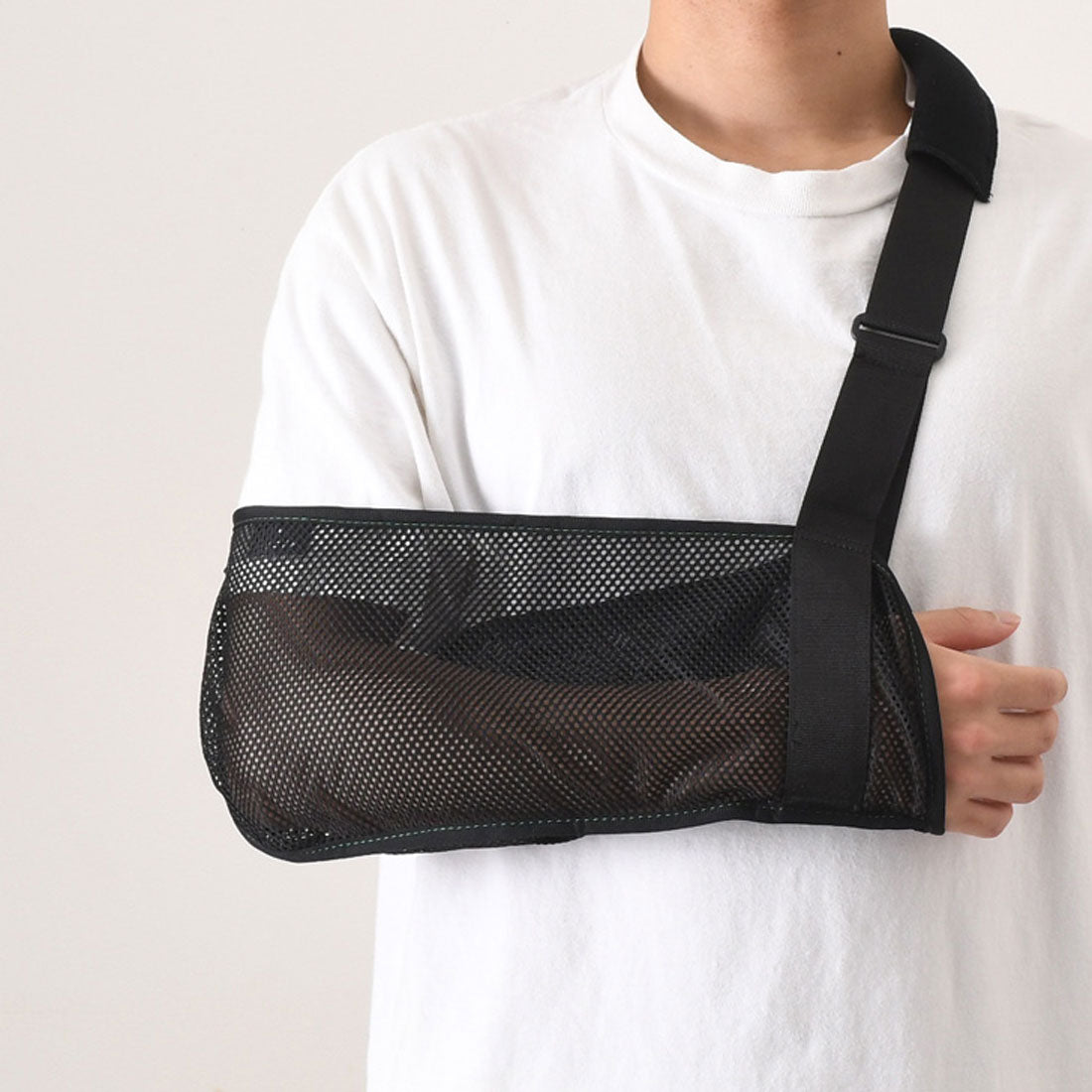 Real Style Arm Holder Fracture Arm Sling Triangle Bandage Cast Arm Support Left and Right Universal Mesh Breathable Summer Lightweight Stylish Black