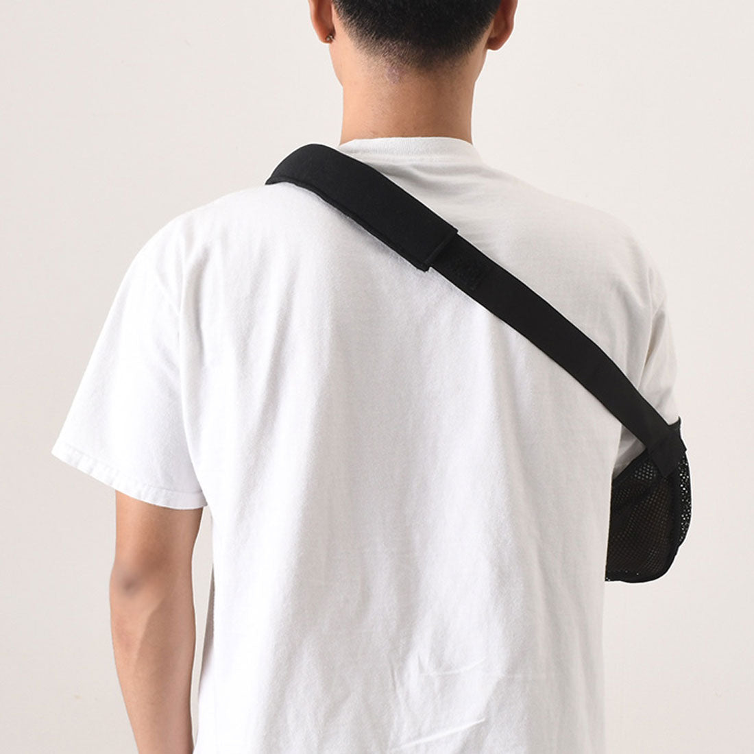 Real Style Arm Holder Fracture Arm Sling Triangle Bandage Cast Arm Support Left and Right Universal Mesh Breathable Summer Lightweight Stylish Black