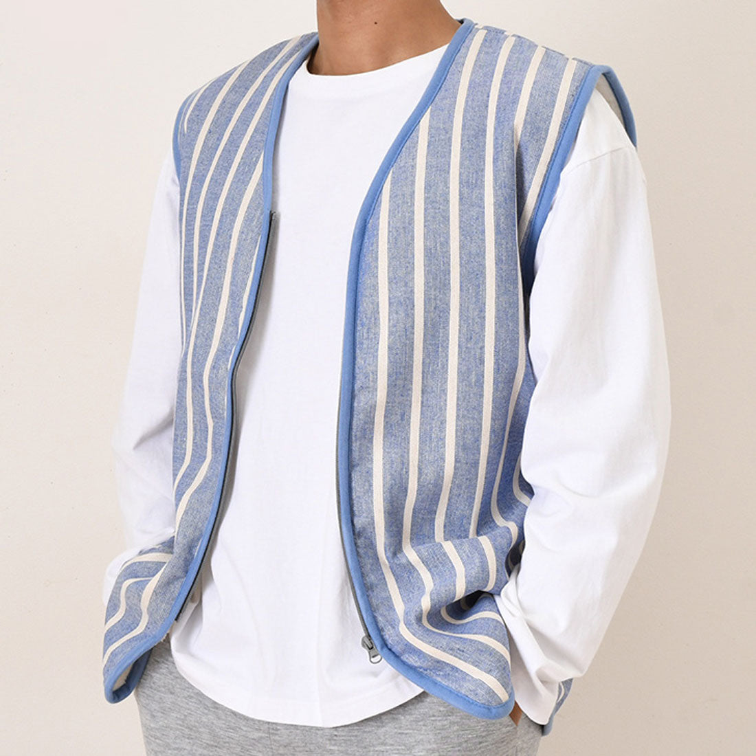 リアルスタイル REAL STYLE ベスト メンズ 秋冬 秋 冬 前開き 裏起毛 裏ボア おしゃれ 暖かい 防寒 軽い ポンチョ アウター 羽織り ジップアップ 部屋着 ゴルフ 入院 （ライトブルーストライプ） ライトブルーストライプ