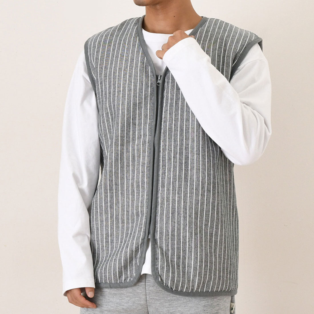 リアルスタイル REAL STYLE ベスト メンズ 秋冬 秋 冬 前開き 裏起毛 裏ボア おしゃれ 暖かい 防寒 軽い ポンチョ アウター 羽織り ジップアップ 部屋着 ゴルフ 入院 （グレーストライプ1） グレーストライプ1