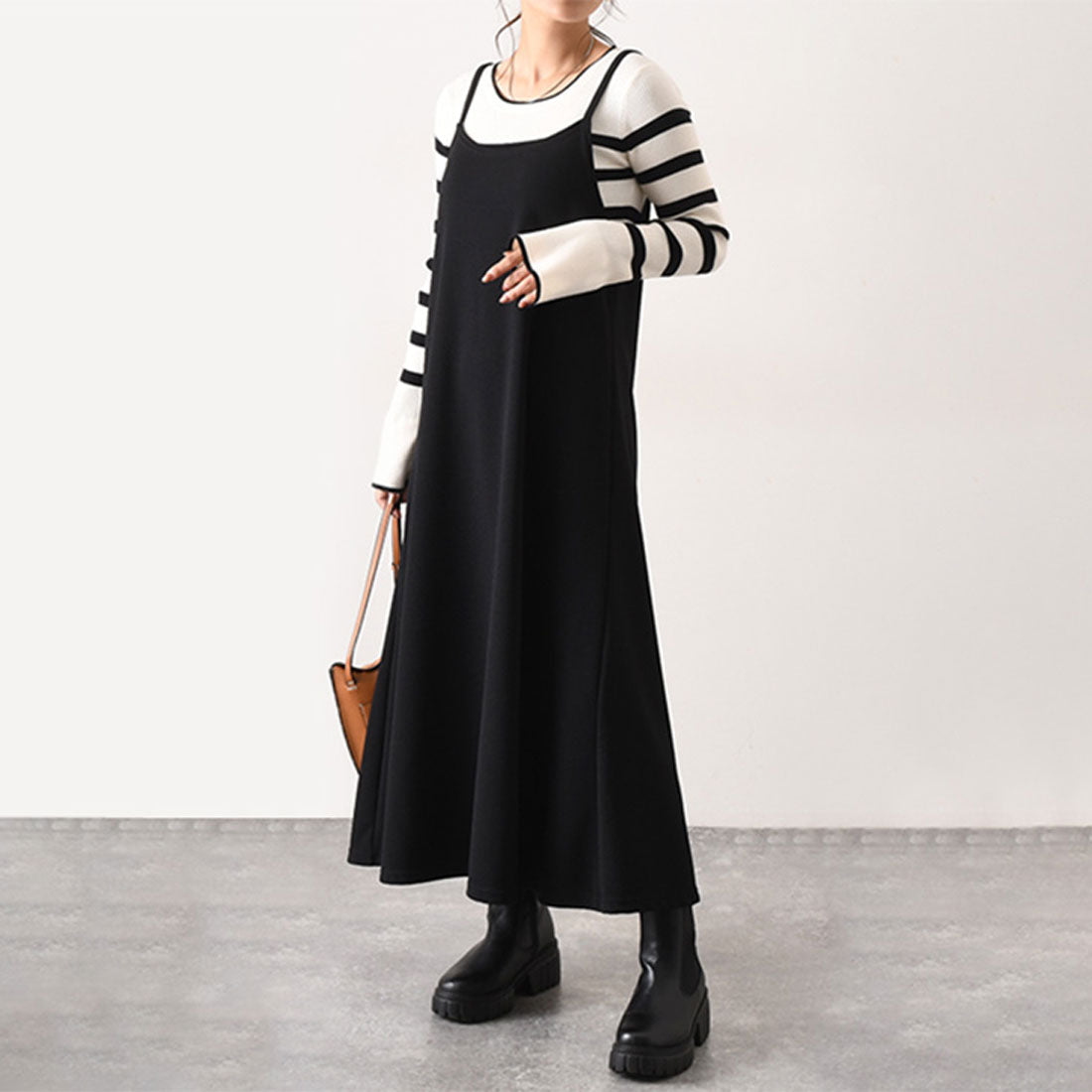 リアルスタイル REAL STYLE ワンピース キャミソール キャミワンピ ロング 冬  速乾 マタニティ Aライン エンボス 体型カバー,ブラック