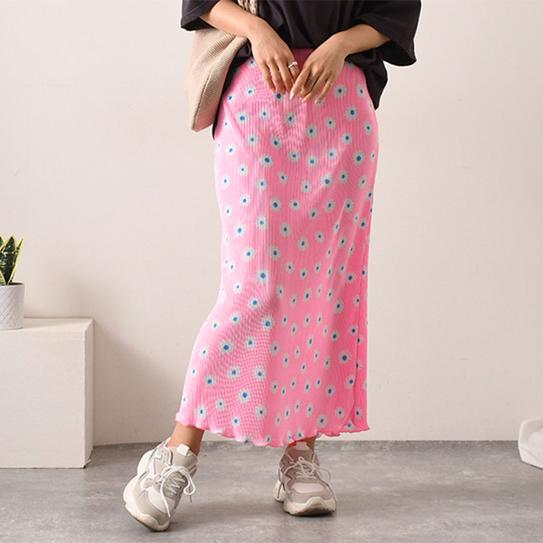 REAL STYLE Skirt, Long, Women's, Maxi Length, Pleated, Floral, Cute, Adult, Shiny, Elastic Waist, Korean Fashion