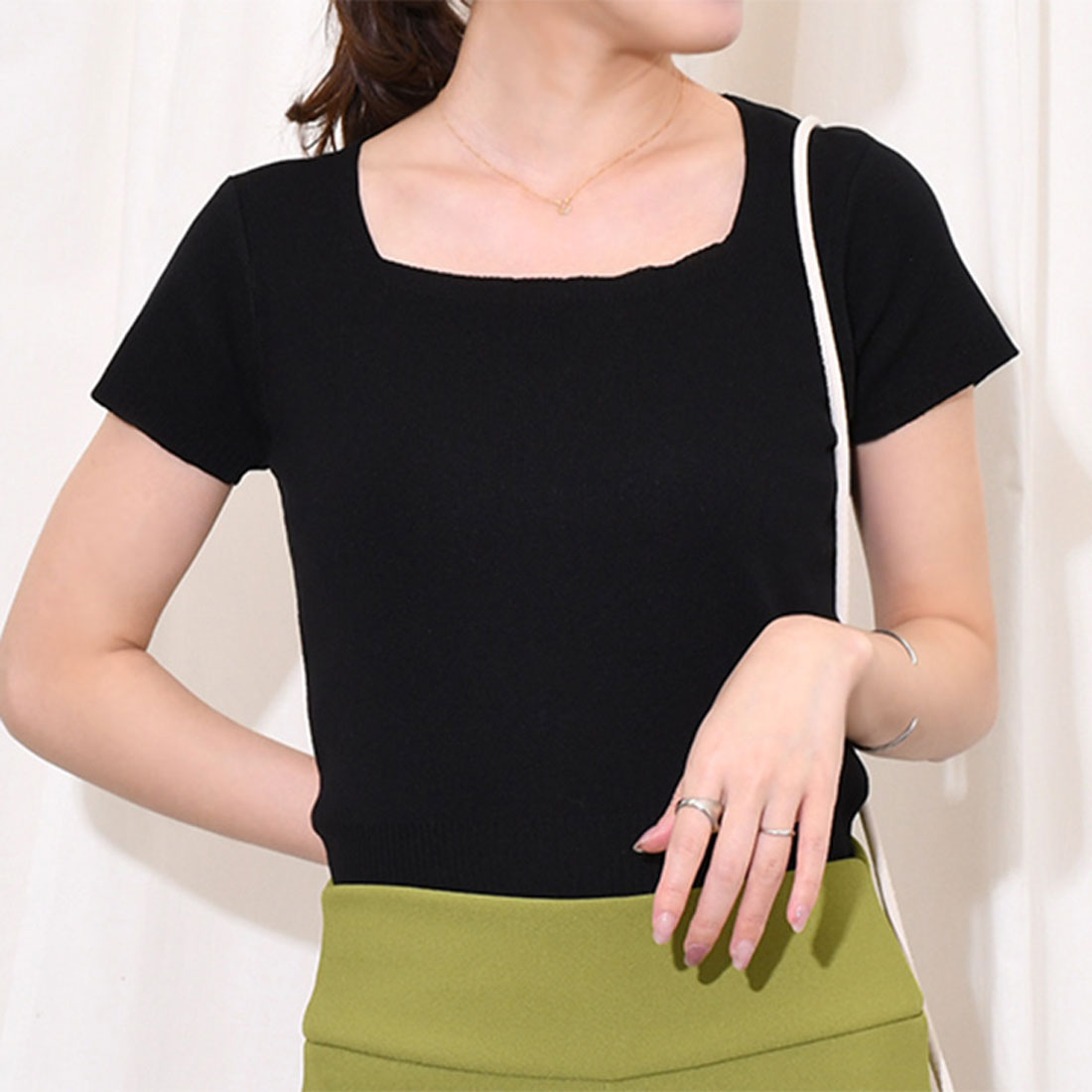 リアルスタイル REAL STYLE ニットソー レディース 半袖 インナー 春 夏 スクエアネック コンパクト ストレッチ 薄手 涼しい 韓国 きれいめ カジュアル 無地 （ブラック） ブラック