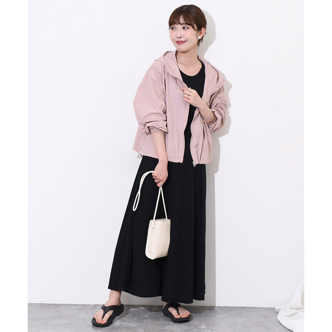 リアルスタイル REAL STYLE ブルゾン レディース 薄手 夏 春 アウター パーカー ジャンパー UVケア 日焼け 撥水 長袖 ジップ ゆったり 羽織り 上着 運動 （オフホワイト） オフホワイト