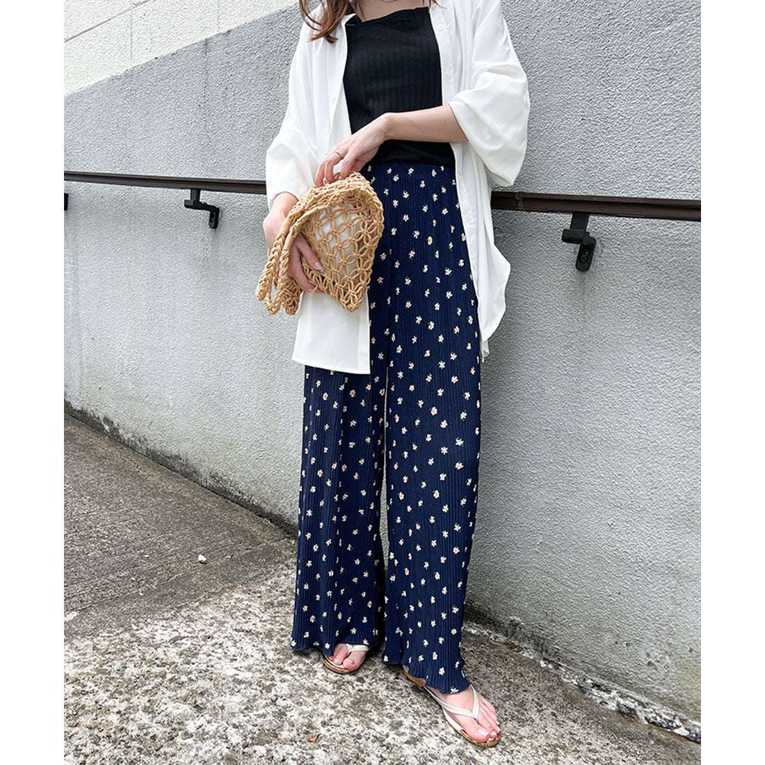 リアルスタイル REAL STYLE ワイドパンツ レディース きれいめ 夏 涼しい プリーツ 花柄 軽い ズボン ガウチョ ボトムス ウエストゴム ゆったり 速乾 プリント （ブラック） ブラック