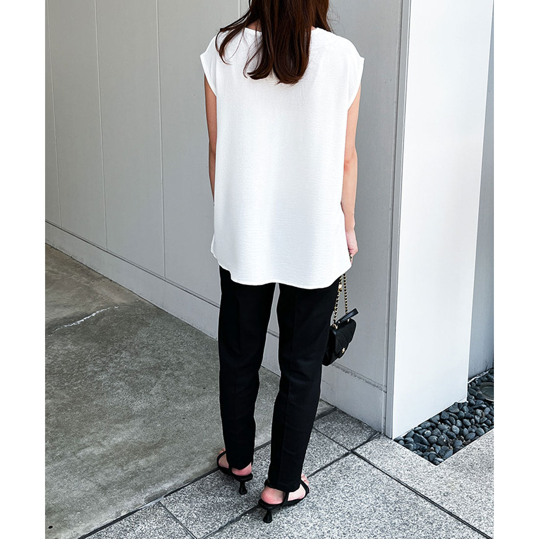 リアルスタイル REAL STYLE ブラウス レディース 夏 オフィス シャツ トップス ノースリーブ タンクトップ 薄手 涼しい ゆったり ツイスト Vネック おしゃれ スラブ 韓国ファッション チンチャコリア （ブラック） ブラック
