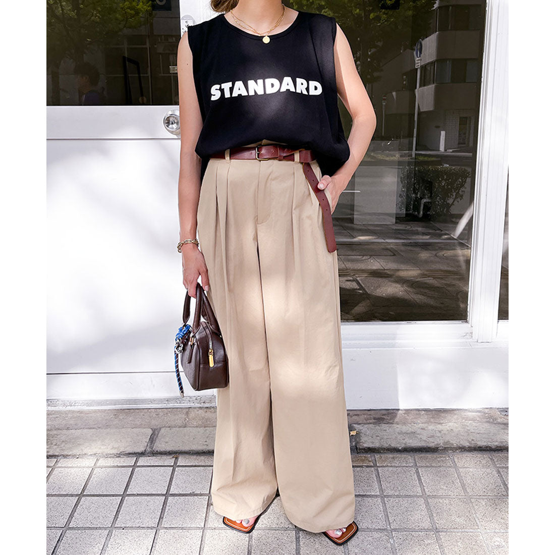 リアルスタイル REAL STYLE タンクトップ レディース カットソー ノースリーブ 綿100％ コットン ゆったり ロゴ プリント トップス 薄手 大きめ 涼しい おしゃれ 韓国ファッション チンチャコリア （ホワイト） ホワイト