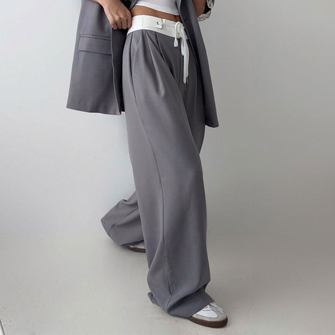 リアルスタイル REAL STYLE ワイドパンツ スラックス レディース 仕事 オフィス 春 夏 秋 薄手 セットアップ 涼しい ウエストゴム タック きれいめ バイカラー 韓国 韓国ファッション チンチャコリア （グレー） グレー
