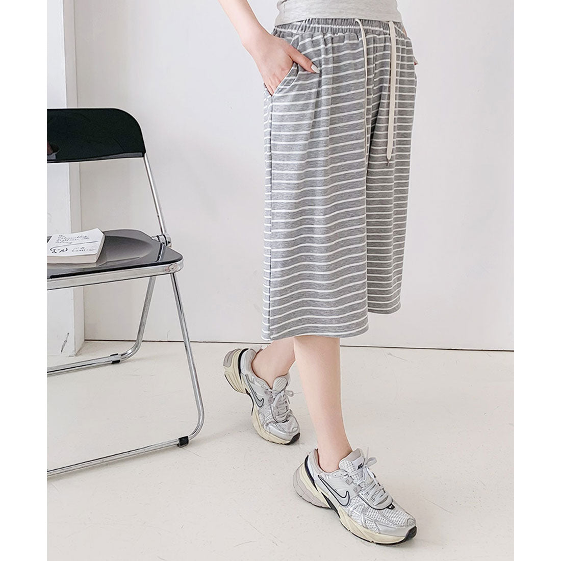 リアルスタイル REAL STYLE ハーフパンツ レディース 夏 秋 部屋着 ルームウェア 膝丈 ボトムス 半ズボン 短パン ボーダー ポケット おしゃれ カジュアル スポーツ （グレー） グレー