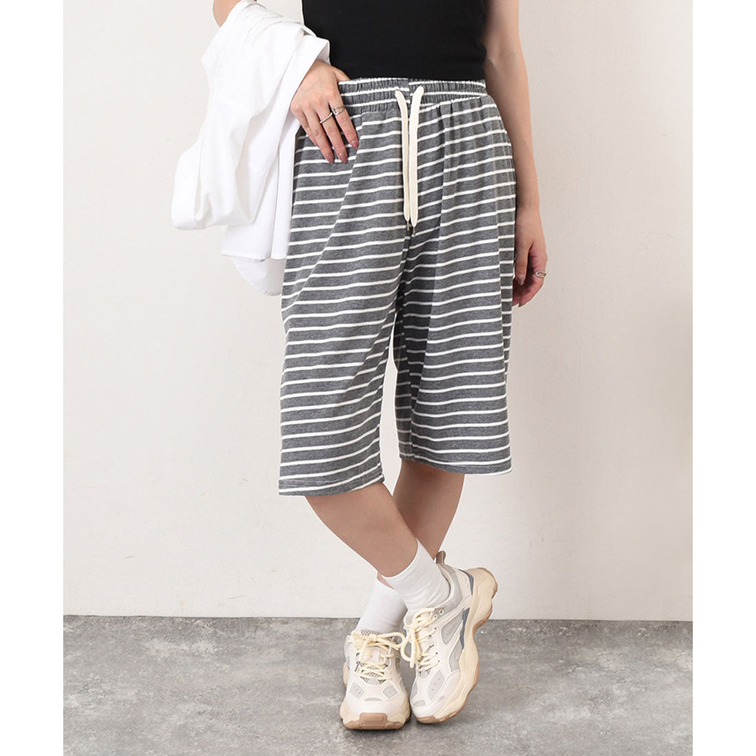 リアルスタイル REAL STYLE ハーフパンツ レディース 夏 秋 部屋着 ルームウェア 膝丈 ボトムス 半ズボン 短パン ボーダー ポケット おしゃれ カジュアル スポーツ （グレー） グレー