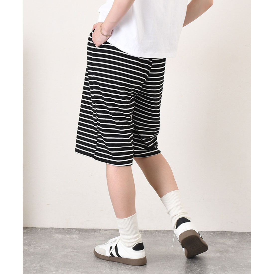 リアルスタイル REAL STYLE ハーフパンツ レディース 夏 秋 部屋着 ルームウェア 膝丈 ボトムス 半ズボン 短パン ボーダー ポケット おしゃれ カジュアル スポーツ （グレー） グレー