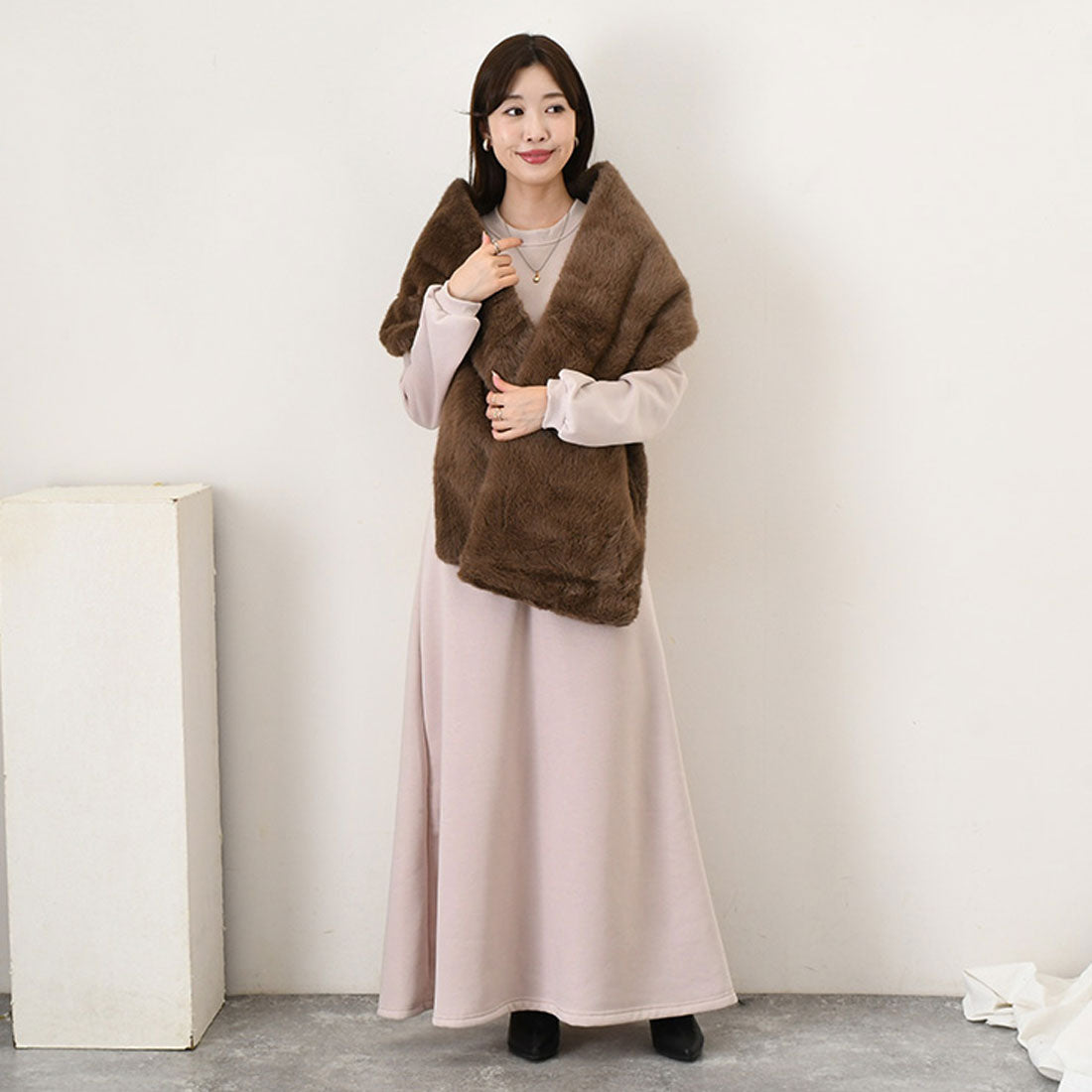 リアルスタイル REAL STYLE ワンピース レディース マキシ 高身長 ロング 長袖 冬 裏起毛 厚手 スウェット スエット 暖かい 防寒 カジュアル 部屋着 ルームウェア 韓国ファッション チンチャコリア （ブラック） ブラック