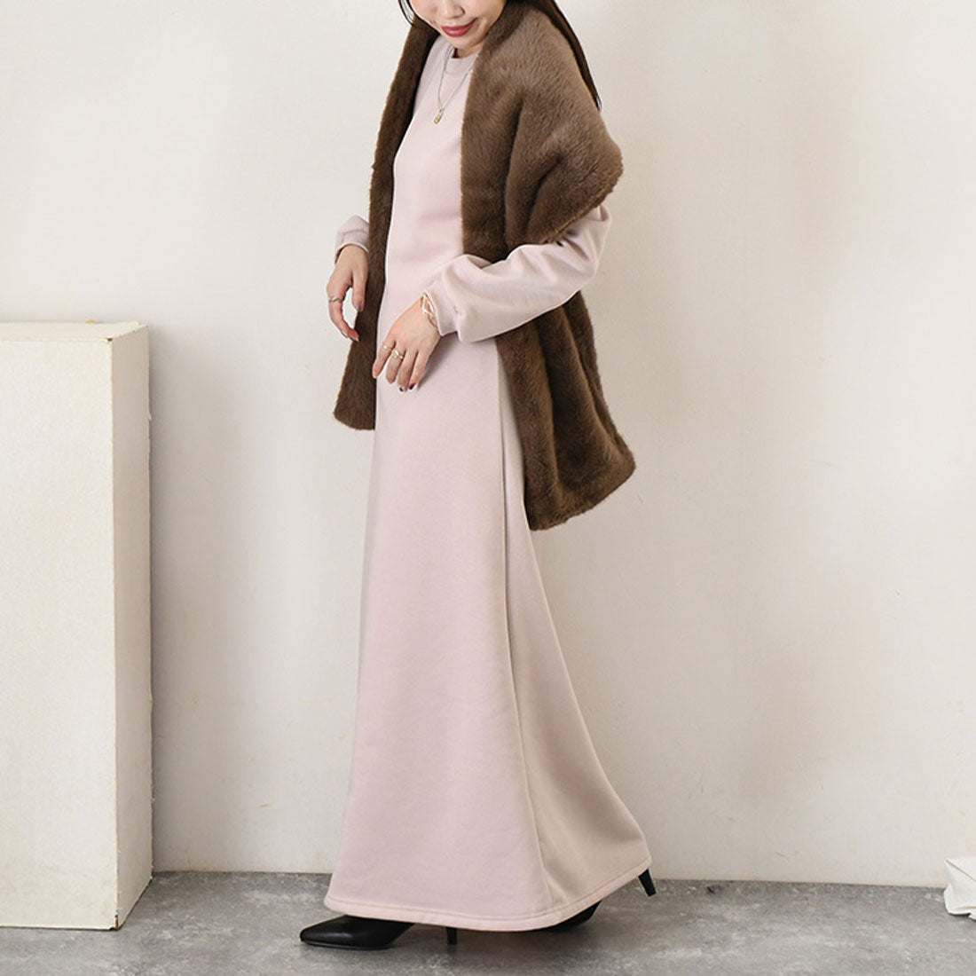 リアルスタイル REAL STYLE ワンピース レディース マキシ 高身長 ロング 長袖 冬 裏起毛 厚手 スウェット スエット 暖かい 防寒 カジュアル 部屋着 ルームウェア 韓国ファッション チンチャコリア （ブラック） ブラック