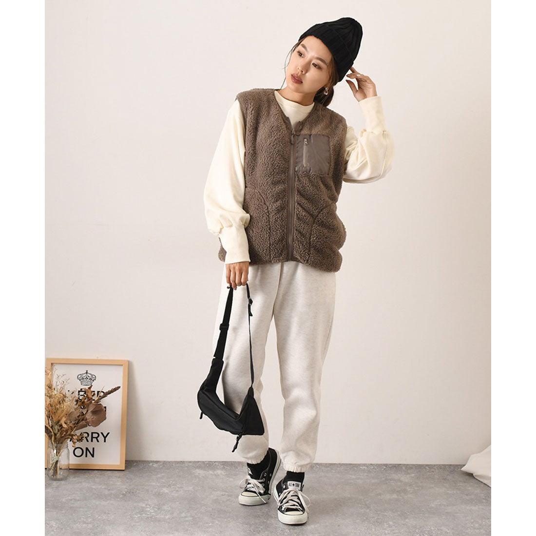 リアルスタイル REAL STYLE ベスト 50代 ボア アウター 防寒 暖かい 体型カバー ふわふわ もこもこ 前開き ノースリーブ