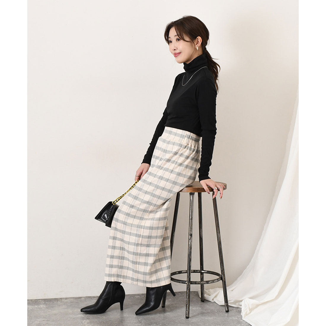 リアルスタイル REAL STYLE カットソー レディース 裏微起毛 あったか 長袖 タートルネック 薄手 暖かい 秋 冬 春 インナー トップス タイト オフィス デイリー 韓国ファッション チンチャコリア （アイボリー） アイボリー