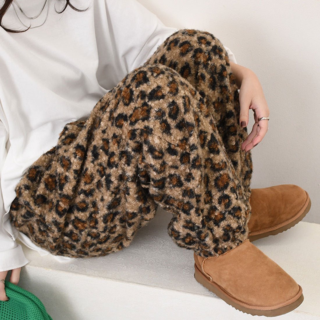 リアルスタイル REAL STYLE ジョガーパンツ レディース 秋 冬 裏起毛 ボア ブークレ レオパード 防寒 あったか おしゃれ 部屋着 ウエストゴム ボトムス 長ズボン 韓国ファッション チンチャコリア （グレー） グレー