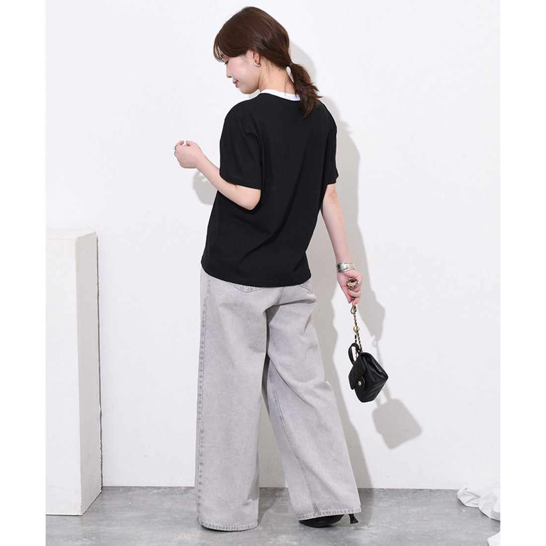 リアルスタイル REAL STYLE Tシャツ カットソー レディース 半袖 フレンチスリーブ 薄手 春 夏 コットン 綿 ロゴ トップス インナー 白 黒 定番 丸首 シンプル 韓国ファッション チンチャコリア （ホワイト） ホワイト