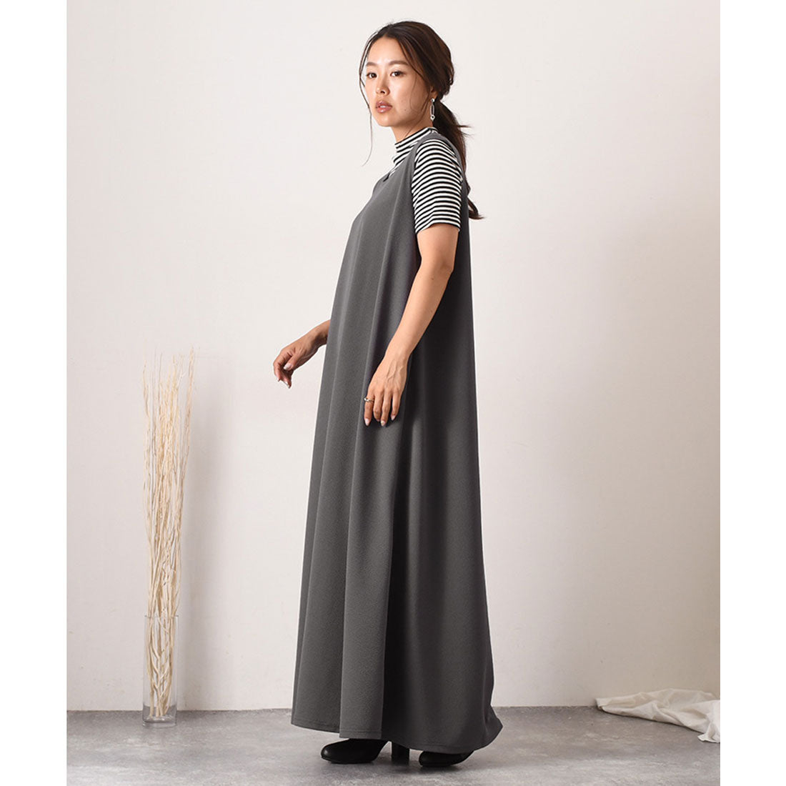 リアルスタイル REAL STYLE ワンピース レディース  マキシ ロング エンボス ノースリーブ 速乾 体型カバー 無地 高身長