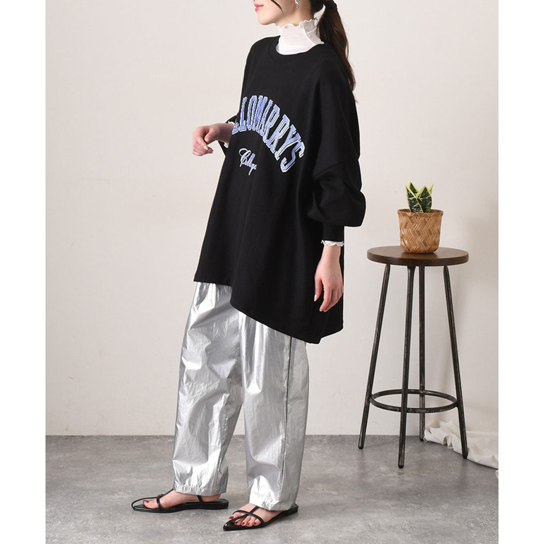 リアルスタイル REAL STYLE スウェット レディース 上 春 秋 長袖 薄手 スエット トップス ゆったり 大きいサイズ カットソー 韓国 カジュアル ロゴプリント 韓国ファッション チンチャコリア