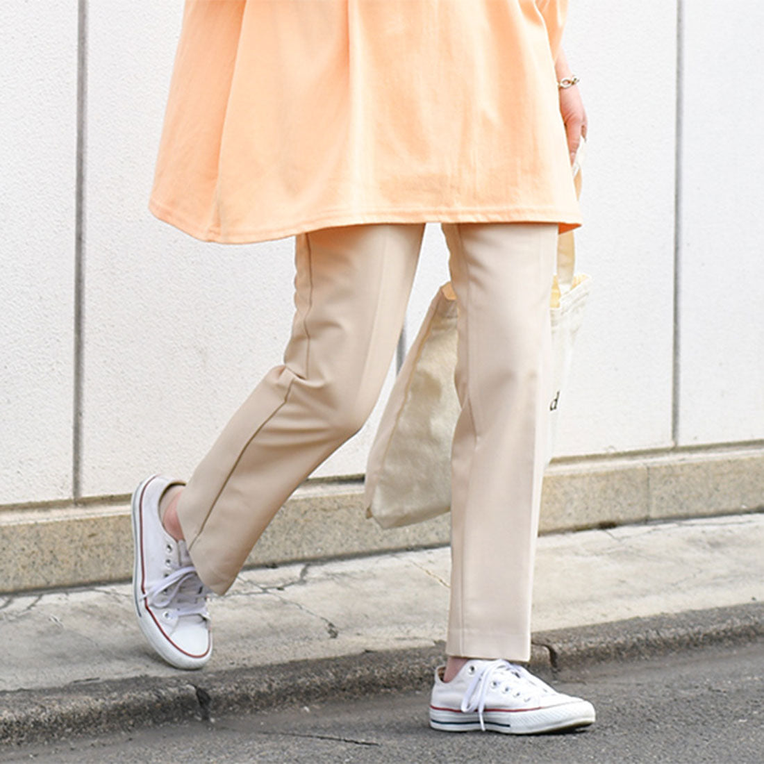 リアルスタイル REAL STYLE スラックス レディース パンツ テーパード ズボン ボトムス きれいめ 上品 オフィス 通勤 仕事 低身長 高身長 無地 薄手 春 夏 韓国ファッション チンチャコリア
