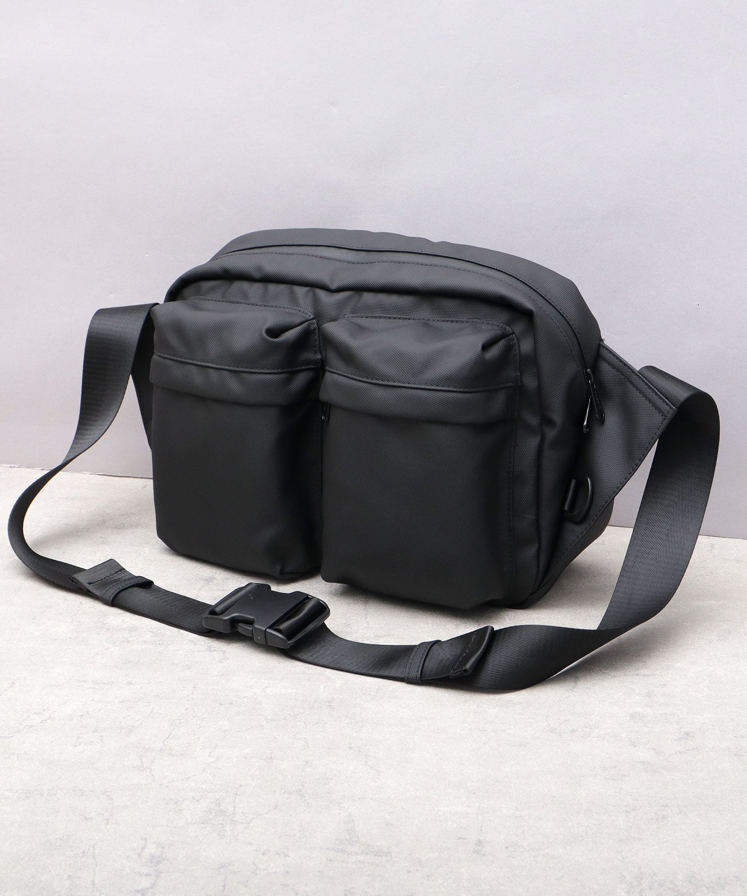 REGiSTA Messenger Big Body Bag