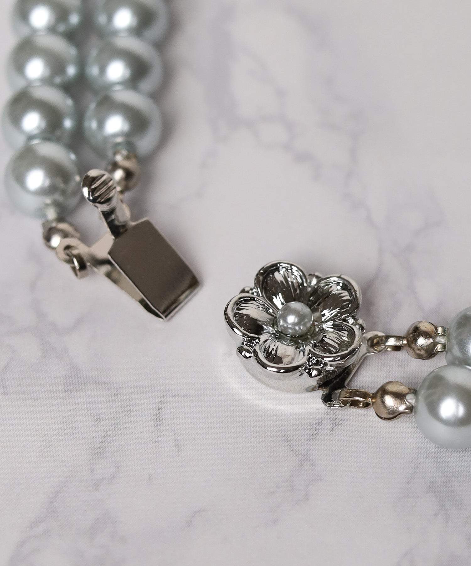 A.R.M.G ar/mg 18inch 8mmW glass pearl necklace