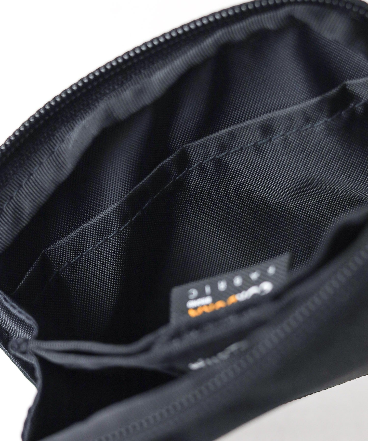 AR/MG 【63】【WT-380-3410】【WILD THINGS】CORDURA Mulch Wallet