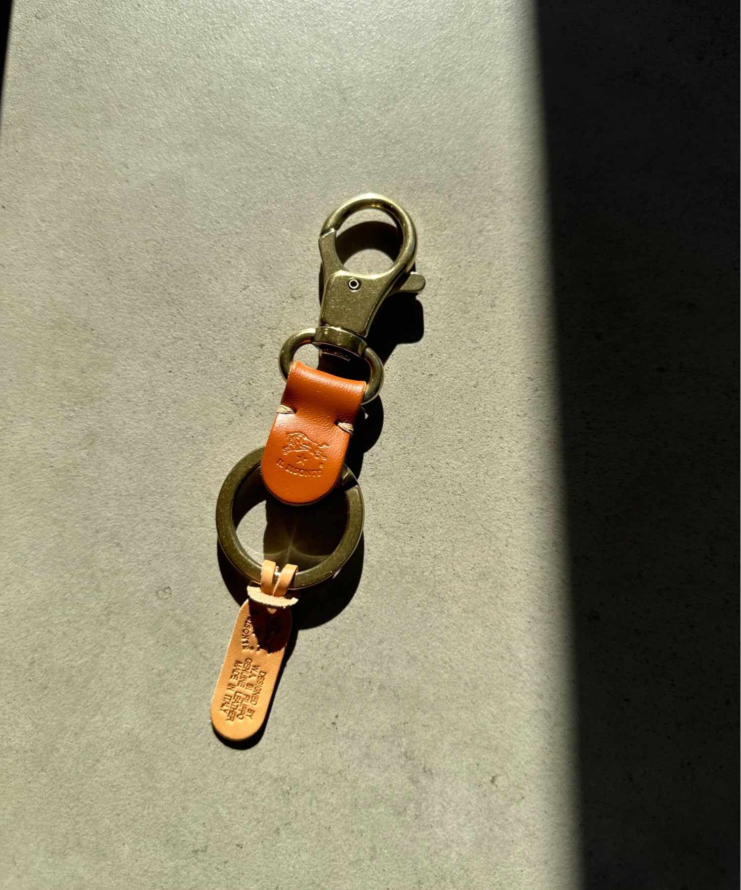 エーアールエムジー ar/mg IL BISONTE / イルビゾンテ / レザーキーリング COWHIDE KEYRING / SKH016 （キャメル） キャメル
