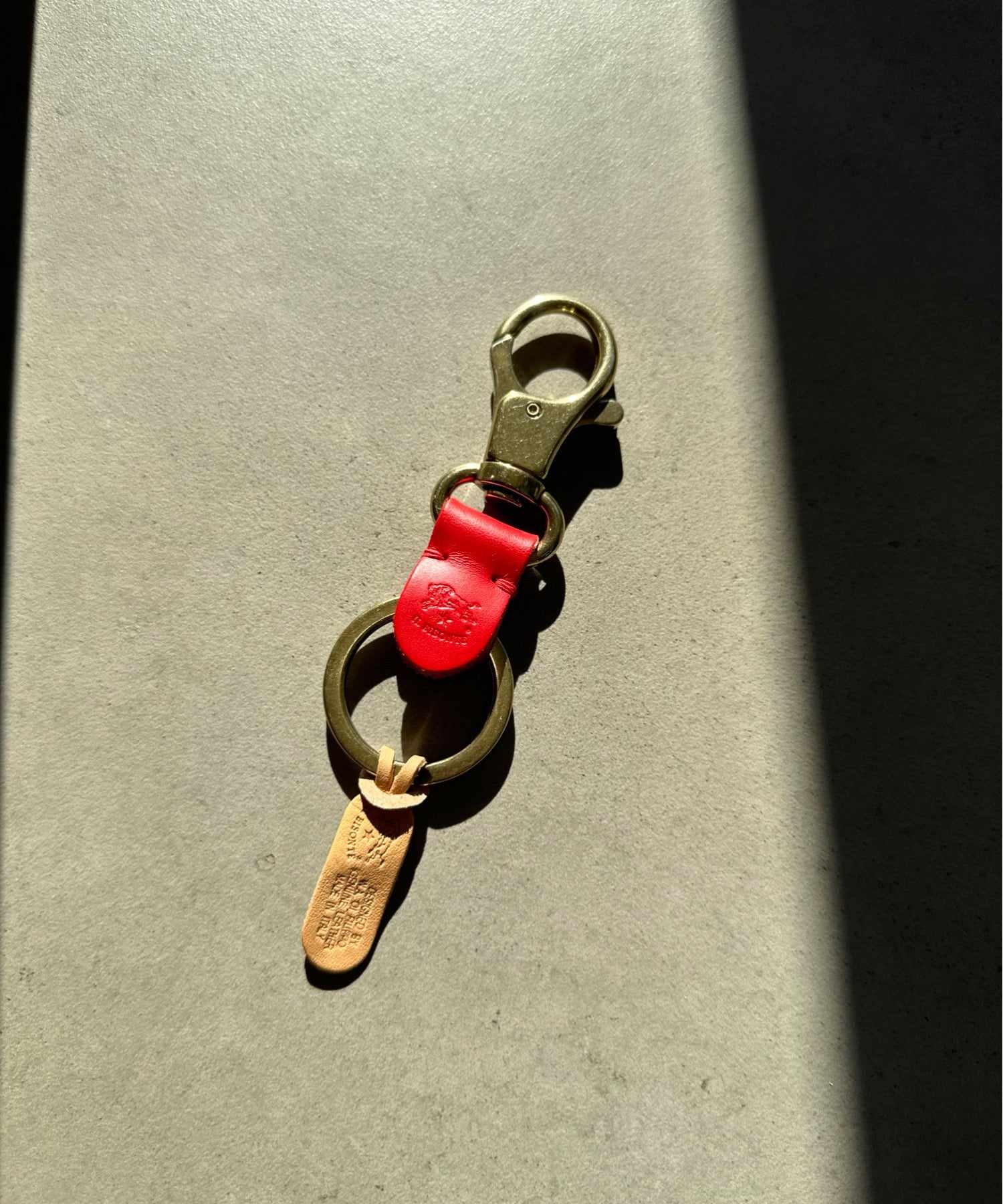 エーアールエムジー ar/mg IL BISONTE / イルビゾンテ / レザーキーリング COWHIDE KEYRING / SKH016 （キャメル） キャメル