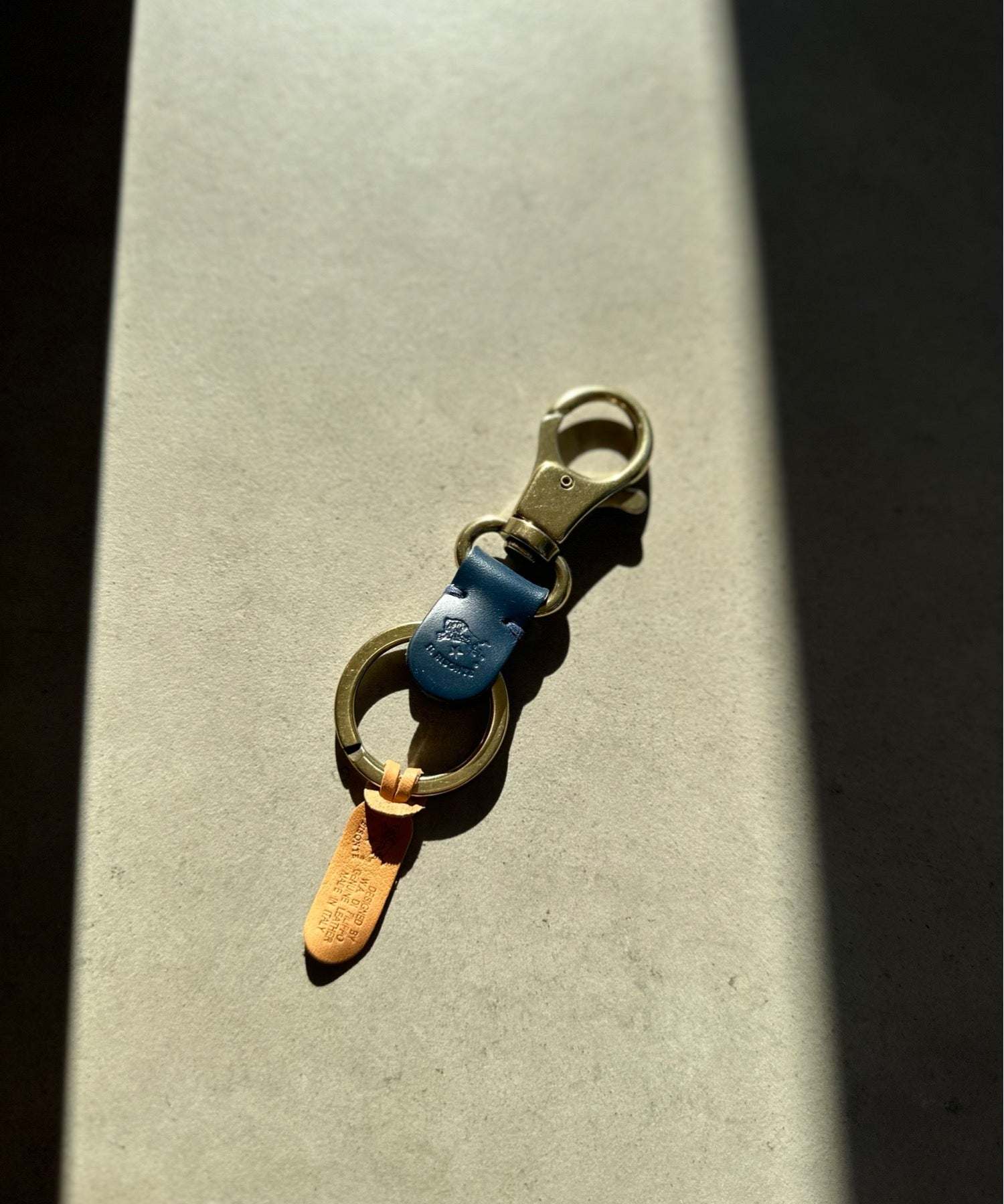 エーアールエムジー ar/mg IL BISONTE / イルビゾンテ / レザーキーリング COWHIDE KEYRING / SKH016 （ネイビー） ネイビー
