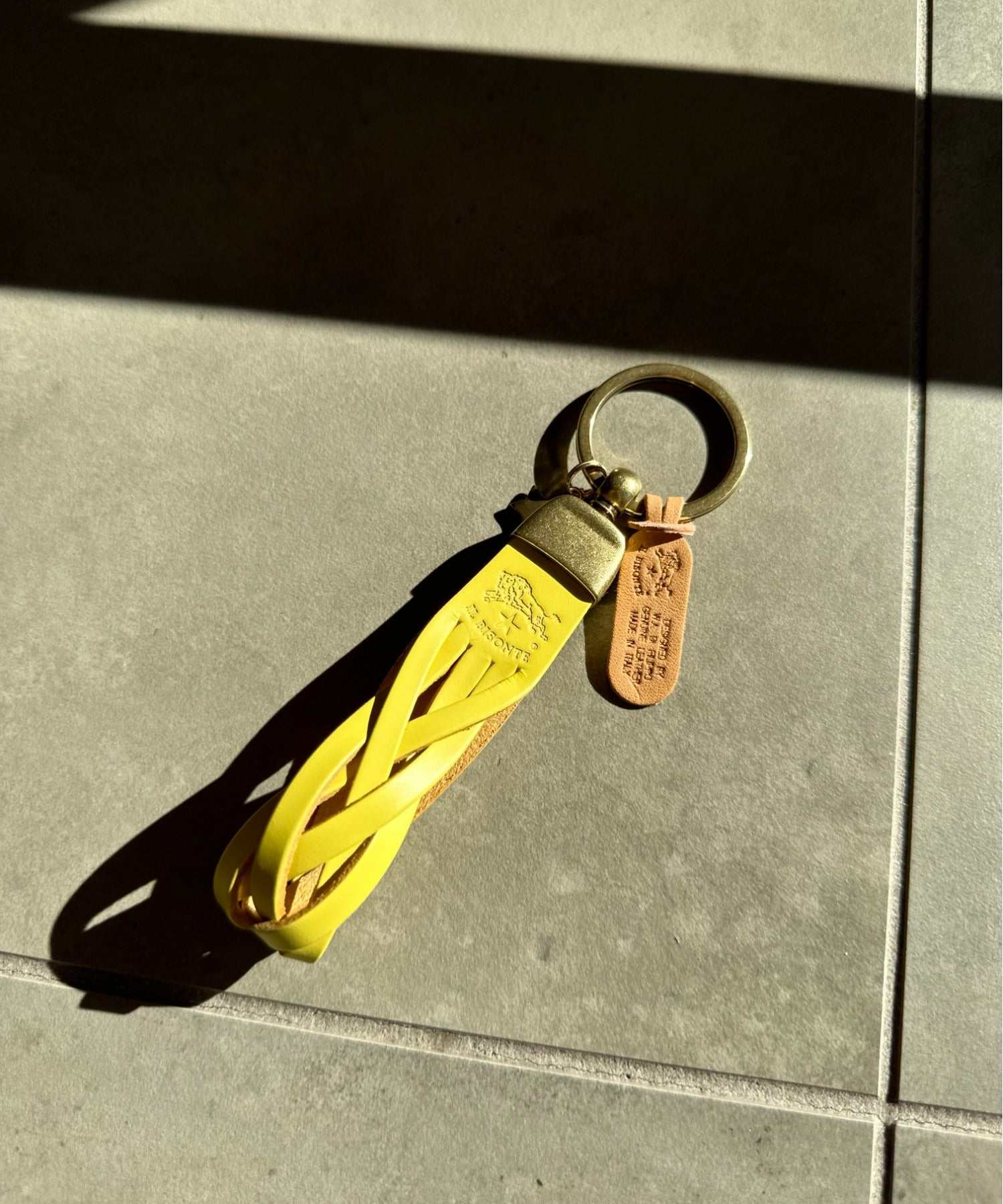 エーアールエムジー ar/mg IL BISONTE / イルビゾンテ / レザーキーリング COWHIDE KEYRING / SKH040 （イエロー） イエロー