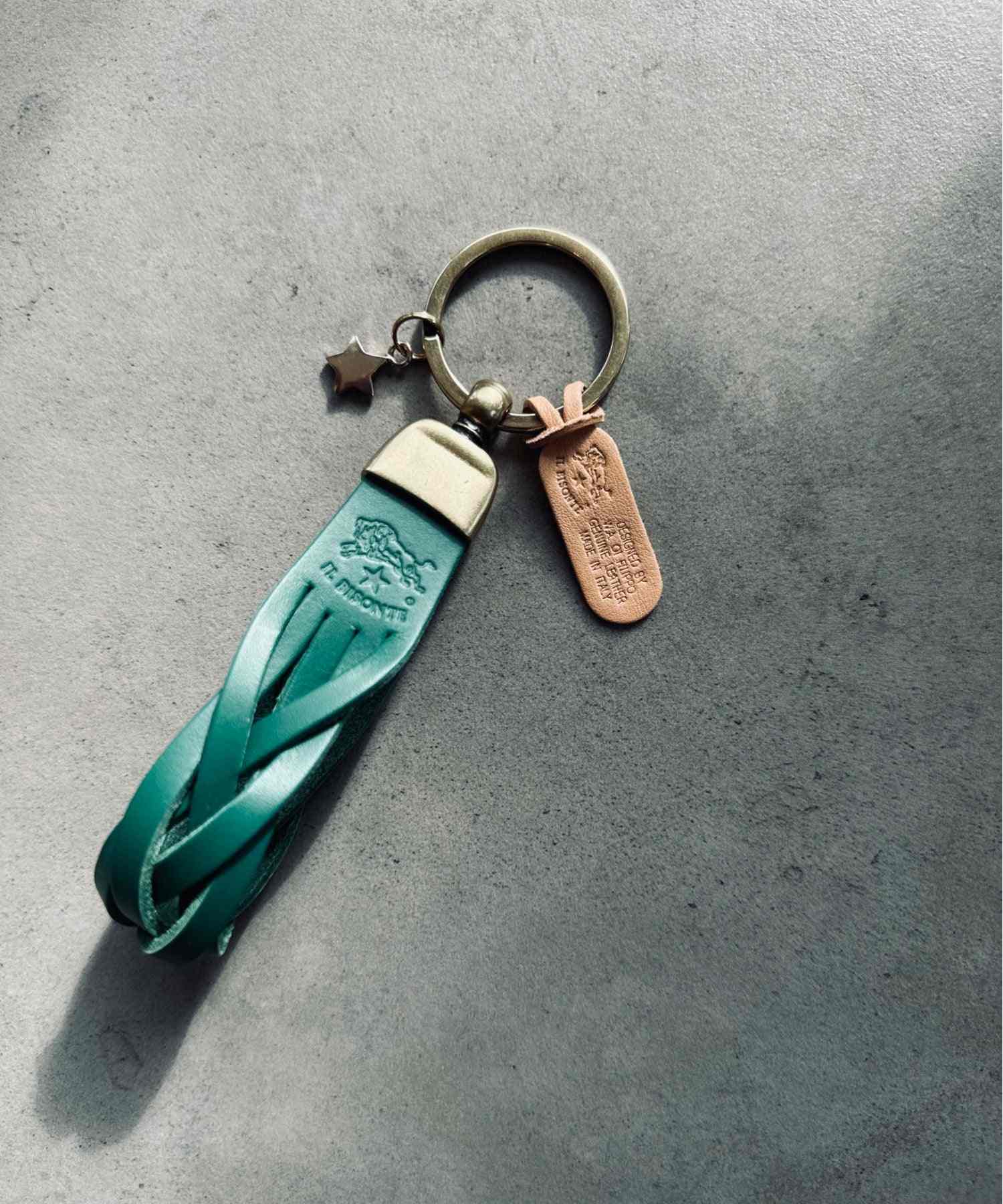 エーアールエムジー ar/mg IL BISONTE / イルビゾンテ / レザーキーリング COWHIDE KEYRING / SKH040 （グリーン） グリーン