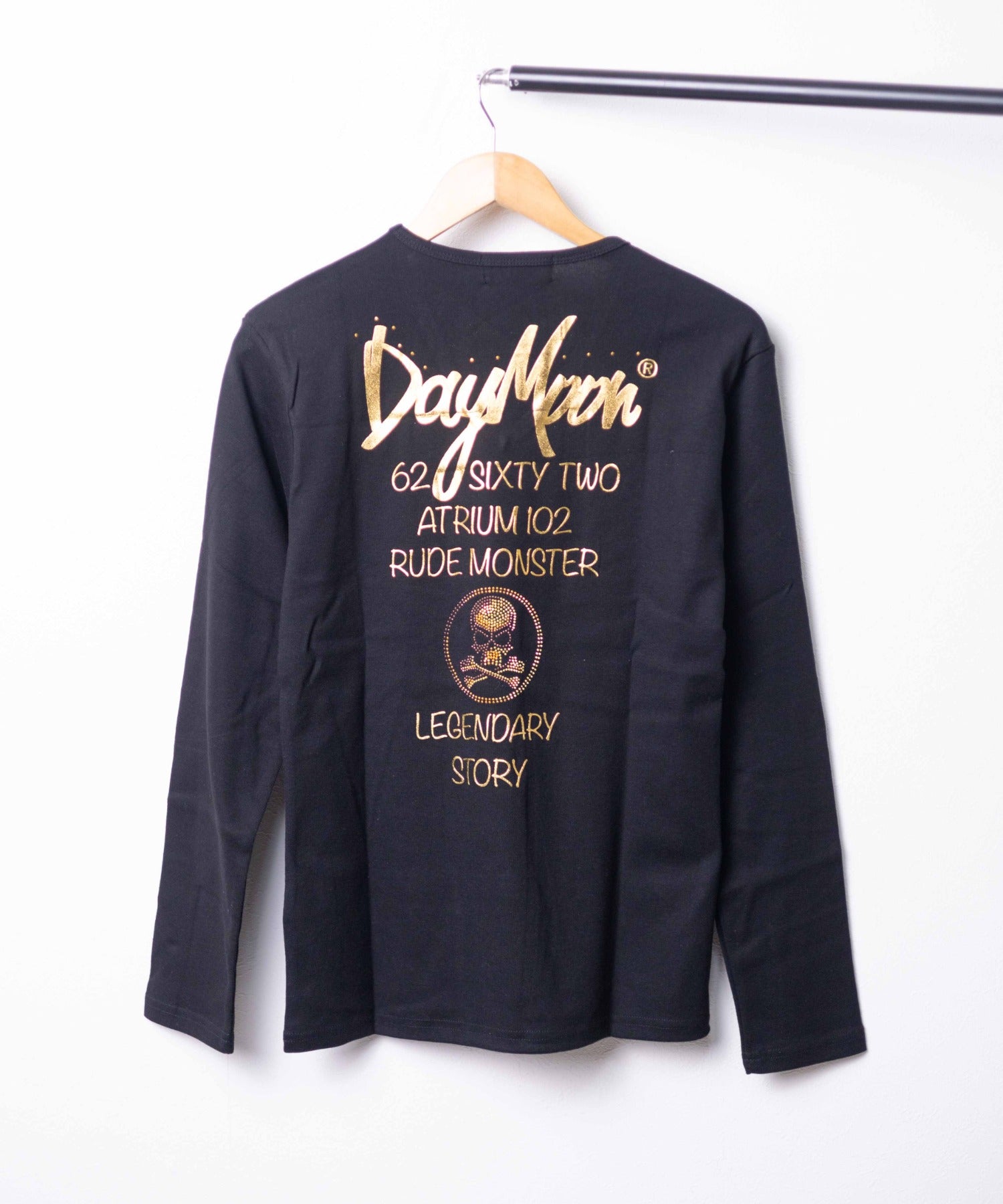 エーアールエムジー ar/mg 【Day Moon】バックプリントVネックL/S-T （ブラック） ブラック