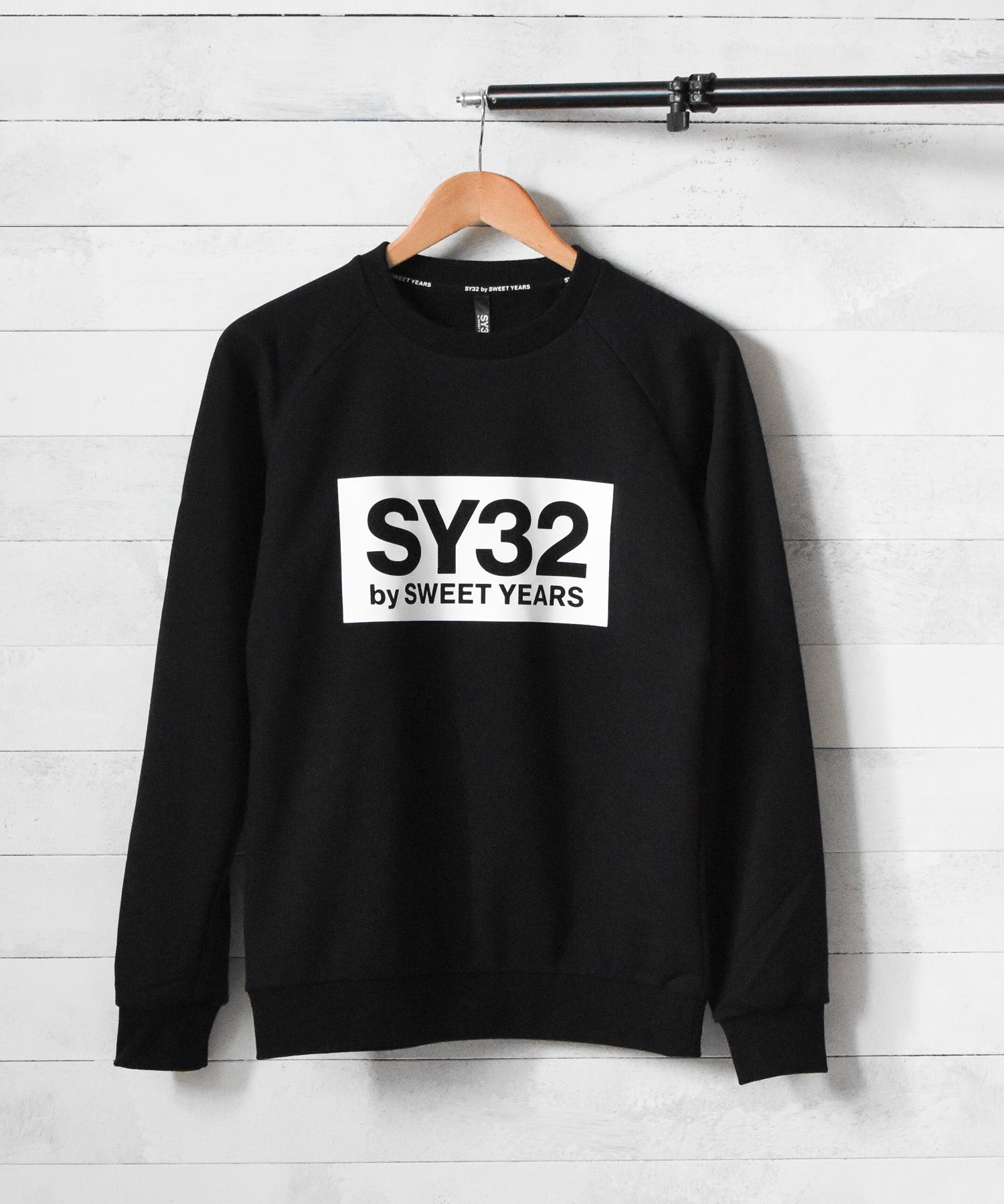 AR/MG 【73】【TNS1705-2】【it】【SY32 by SWEET YEARS】REGULAR P/O CREW