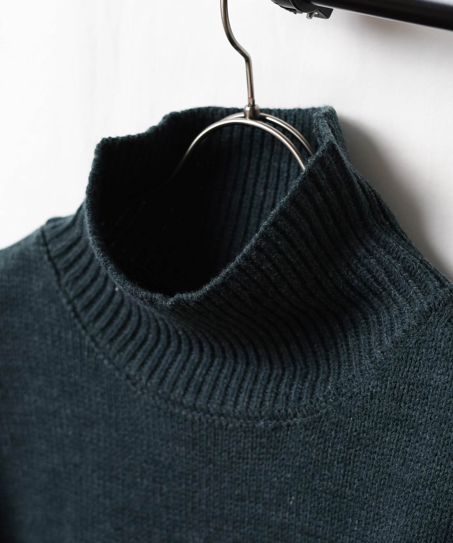 AR-MG Bling Leads 5 Gauge Oversized High Neck Knit
