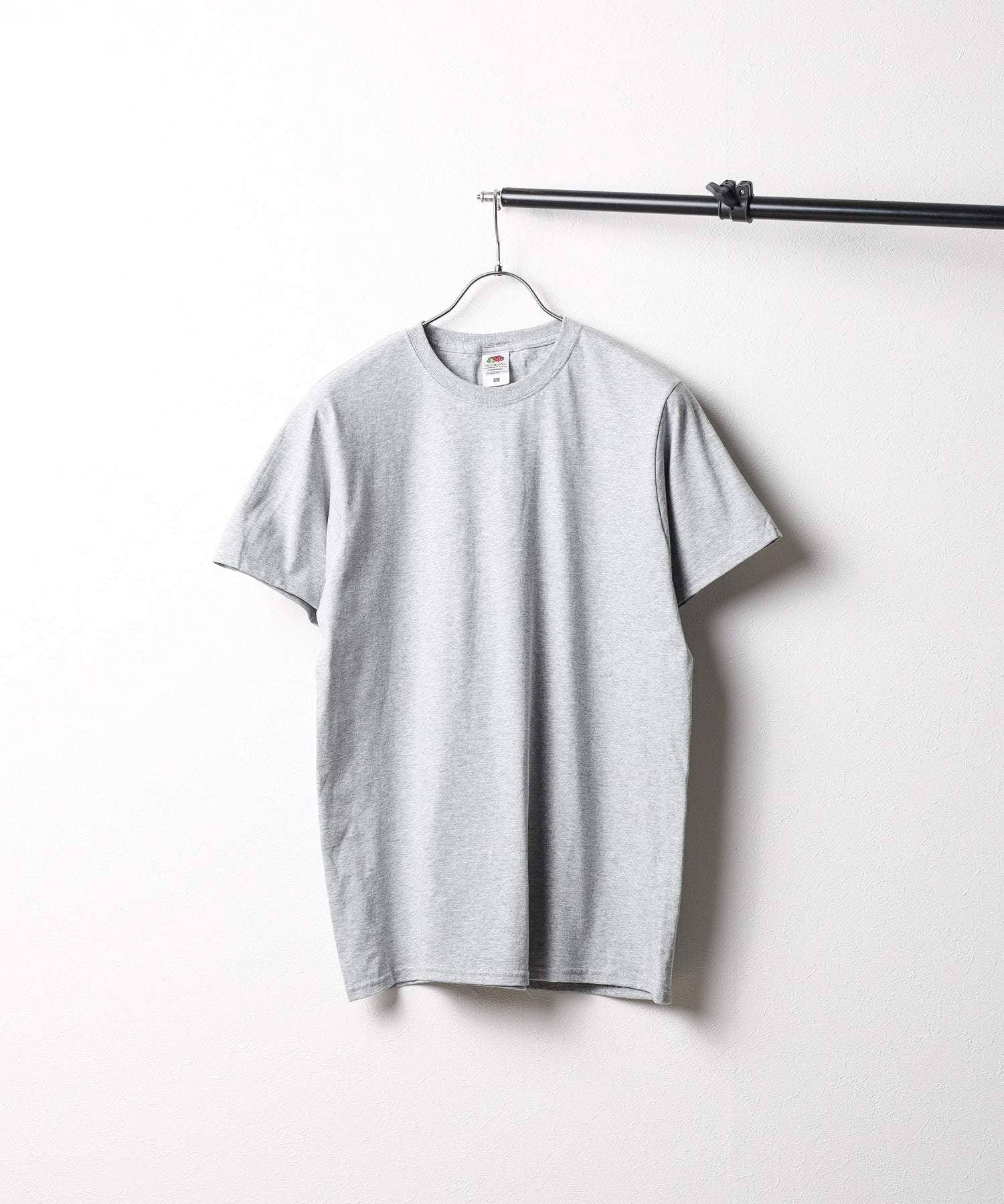 エーアールエムジー ar/mg 【W】【J3930HD】【it】【FE3】フルーツ オブ ザ ルームベーシックTシャツ