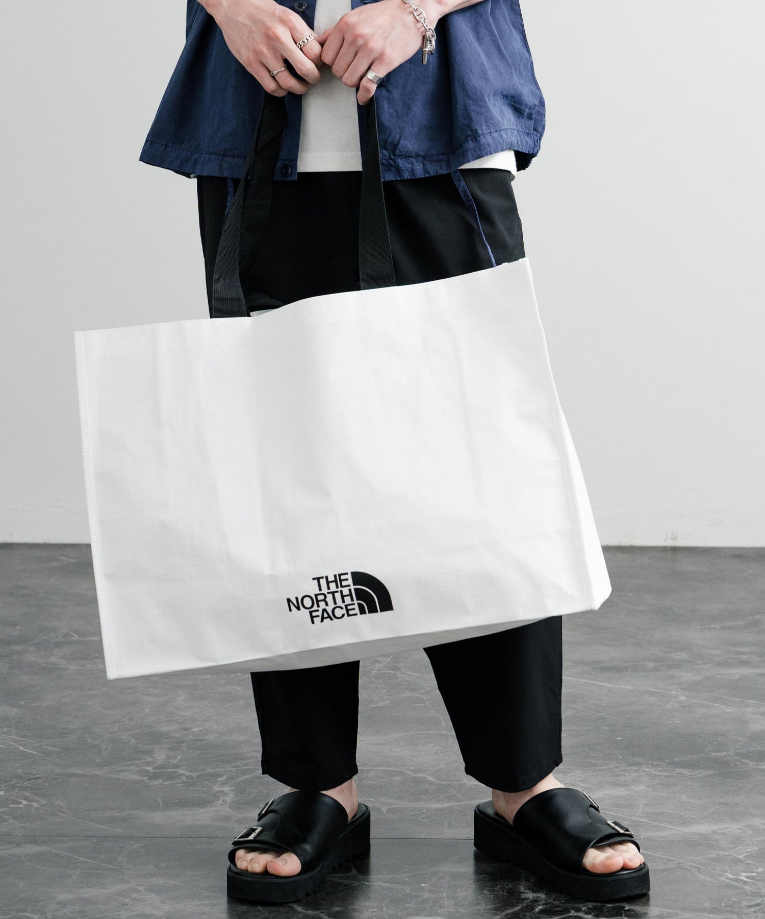 ロッキーモンロー Rocky Monroe THE NORTH FACE ザ・ノースフェイス 韓国 エコバッグ ターポリン メンズ レディース トート 大容量 肩掛け 鞄 ロゴ 旅行 超軽量 14885 （ホワイト） ホワイト