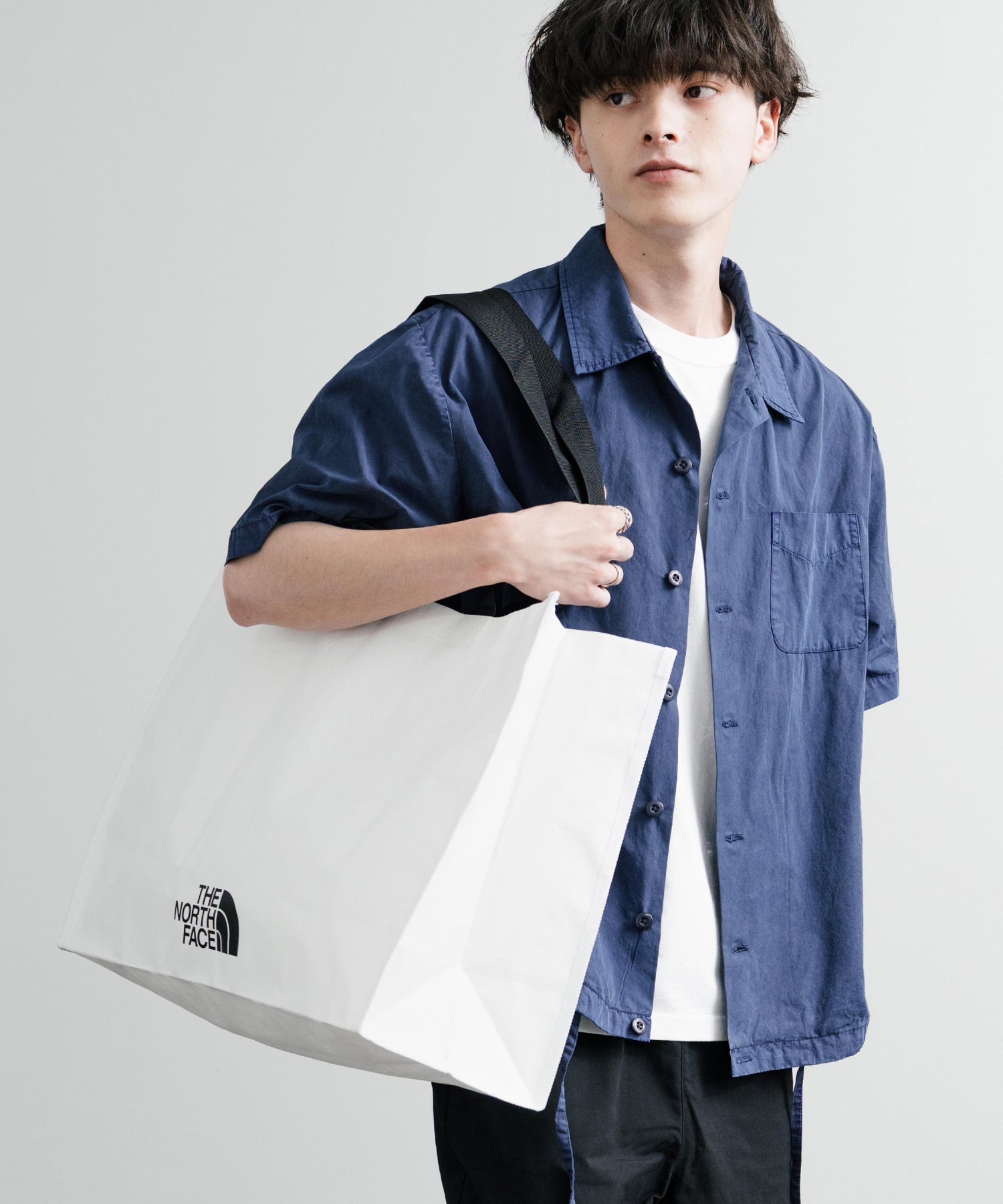 ロッキーモンロー Rocky Monroe THE NORTH FACE ザ・ノースフェイス 韓国 エコバッグ ターポリン メンズ レディース トート 大容量 肩掛け 鞄 ロゴ 旅行 超軽量 14885 （ホワイト） ホワイト