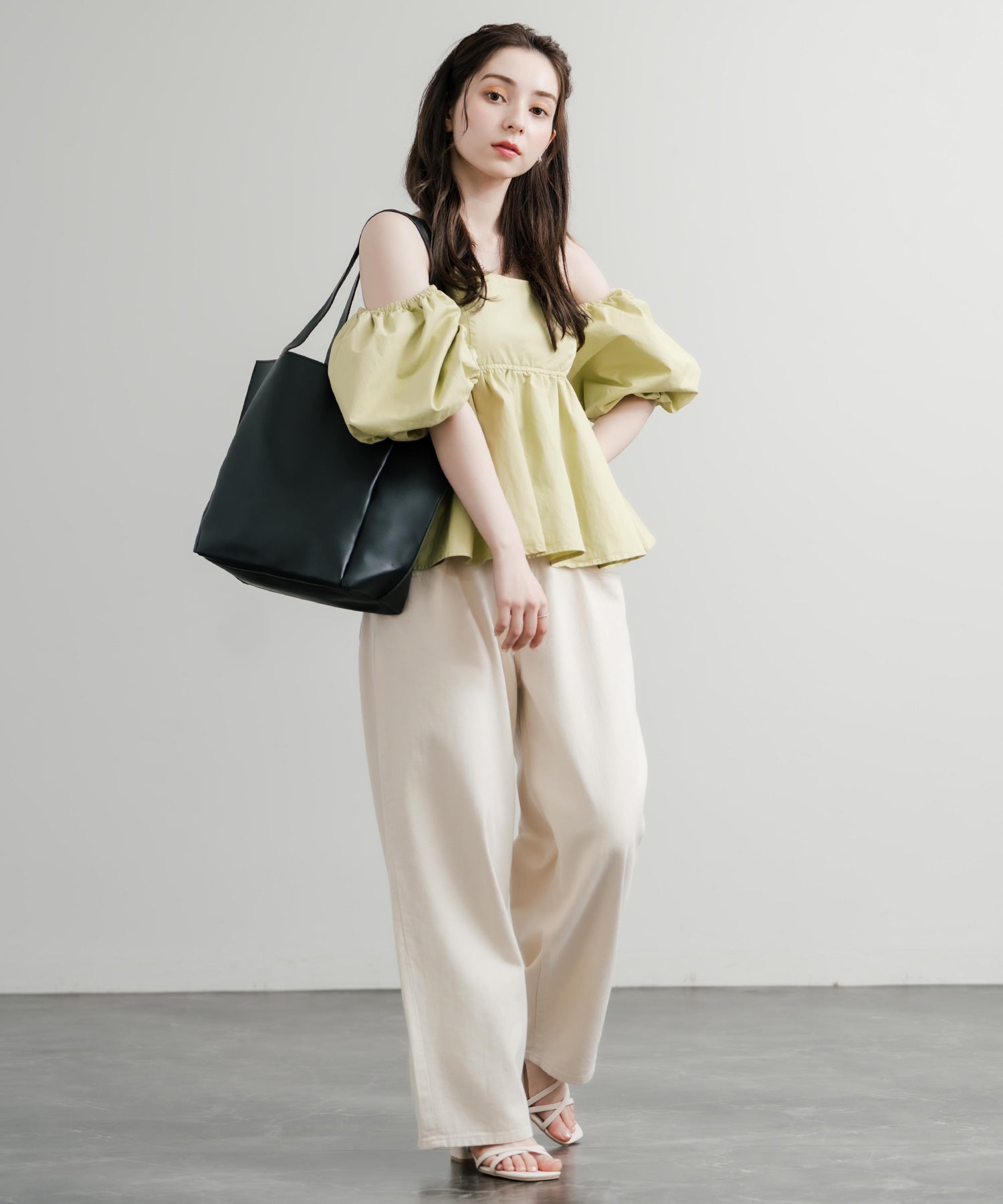 ロッキーモンロー Rocky Monroe トートバッグ 肩掛け ポーチ メンズ レディース フェイクレザー PU 合成皮革 ショルダー 手提げ サブ 鞄 A4収納 モード シンプル 14772 （ベージュ） ベージュ