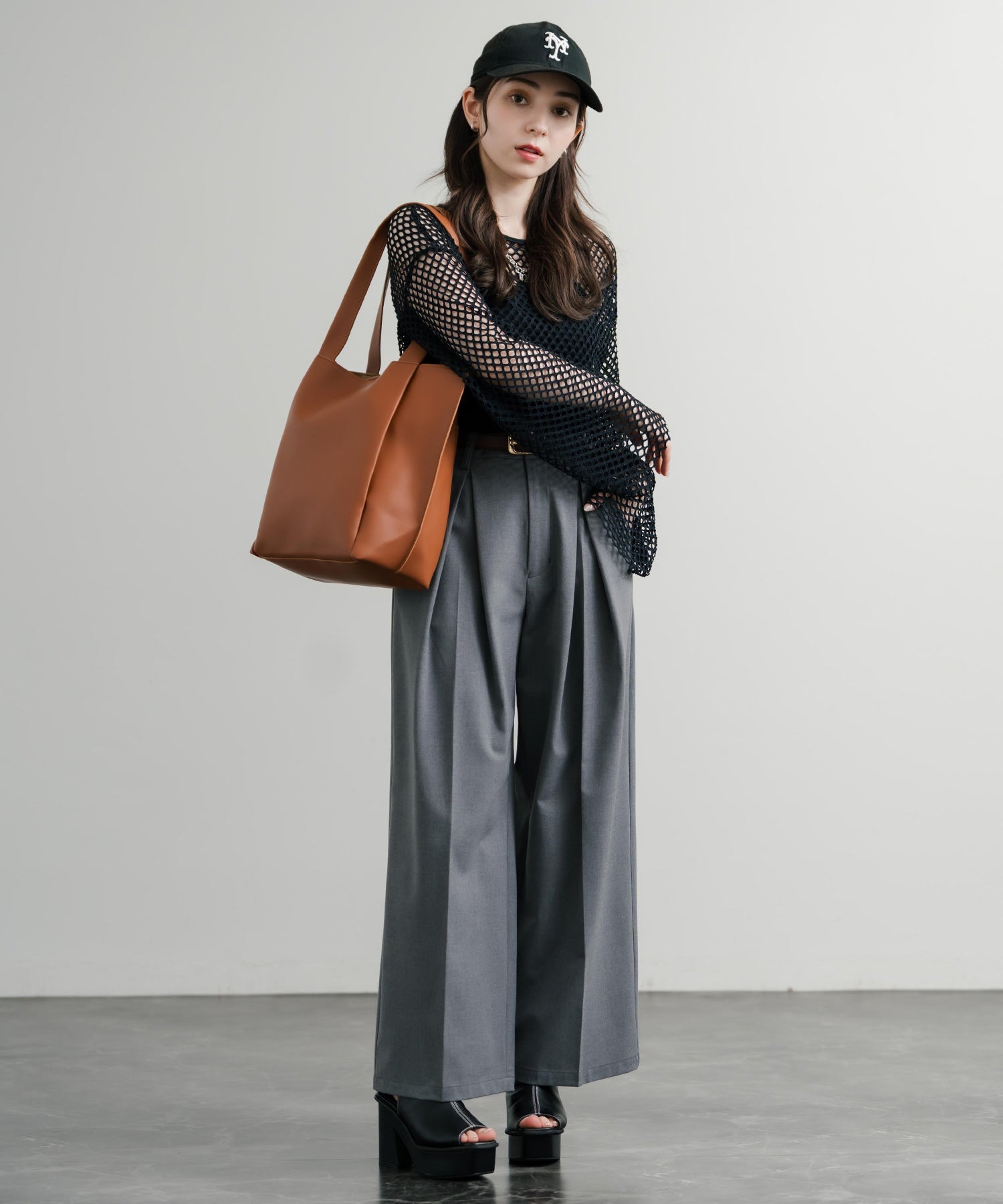 ロッキーモンロー Rocky Monroe トートバッグ 肩掛け ポーチ メンズ レディース フェイクレザー PU 合成皮革 ショルダー 手提げ サブ 鞄 A4収納 モード シンプル 14772 （ベージュ） ベージュ