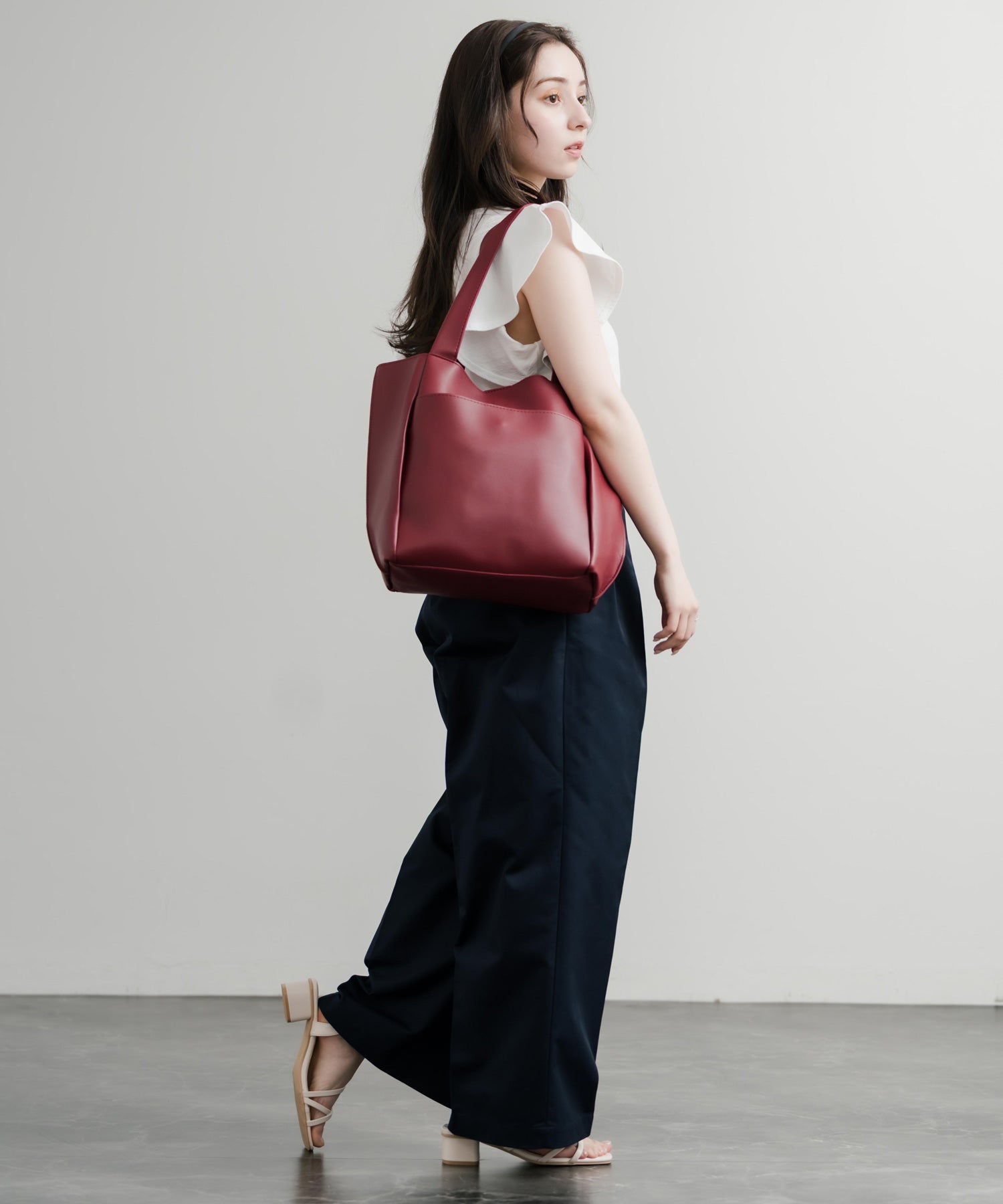 ロッキーモンロー Rocky Monroe トートバッグ 肩掛け ポーチ メンズ レディース フェイクレザー PU 合成皮革 ショルダー 手提げ サブ 鞄 A4収納 モード シンプル 14772 （ベージュ） ベージュ