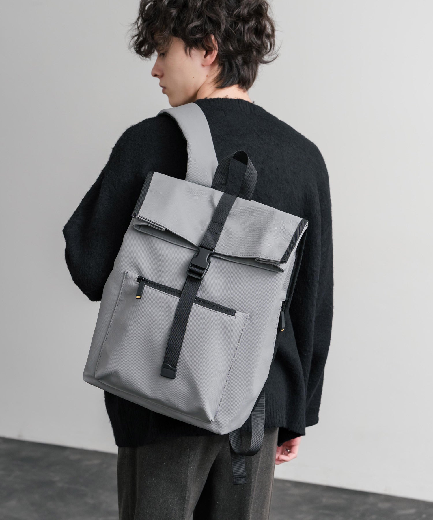 ロッキーモンロー Rocky Monroe デイパック バックパック リュック ロールトップ メンズ レディース 鞄 A4収納 大容量 カジュアル ストリート シンプル スポーツ アウトドア 15512 （ブラック） ブラック