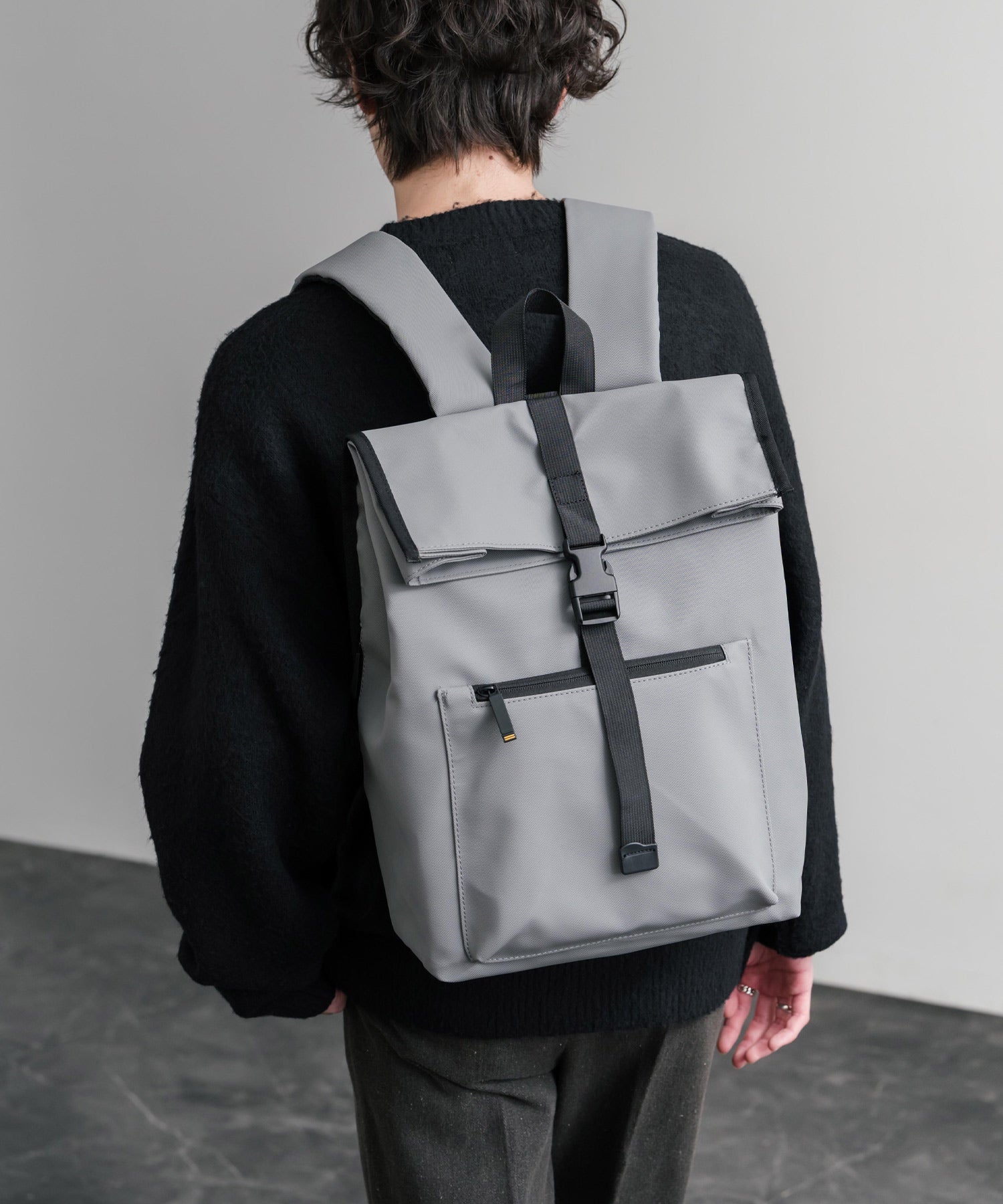 ロッキーモンロー Rocky Monroe デイパック バックパック リュック ロールトップ メンズ レディース 鞄 A4収納 大容量 カジュアル ストリート シンプル スポーツ アウトドア 15512 （L.グレー） L.グレー