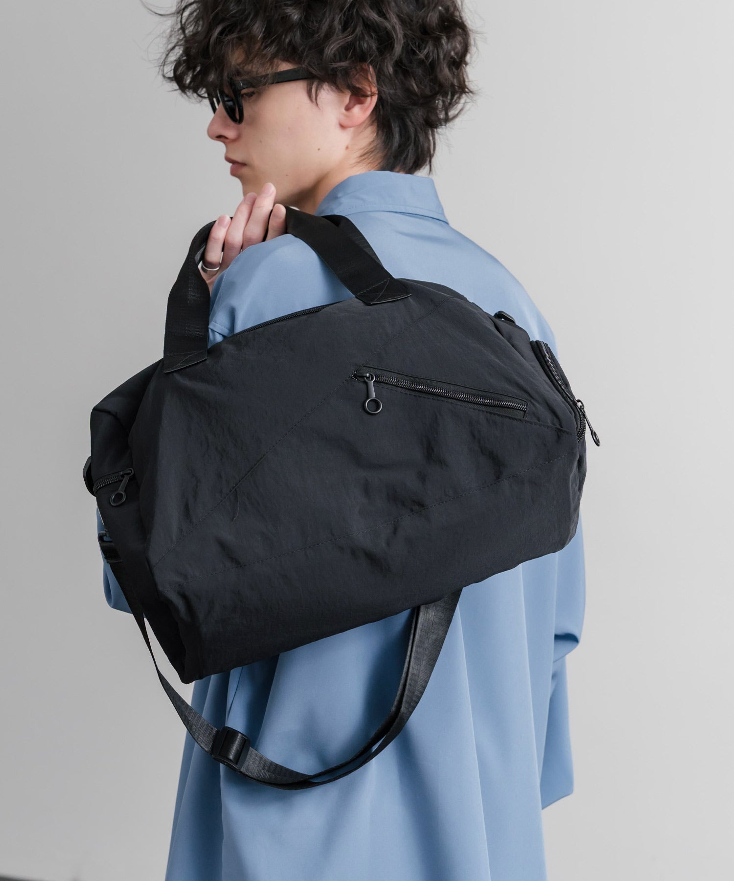 ロッキーモンロー Rocky Monroe ボストンバッグ 2WAY ショルダー ハンドル 大容量 メンズ レディース サブ キャリーオンベルト 肩掛け 斜め掛け 鞄 A4 軽量 無地  15508 （グリーン） グリーン