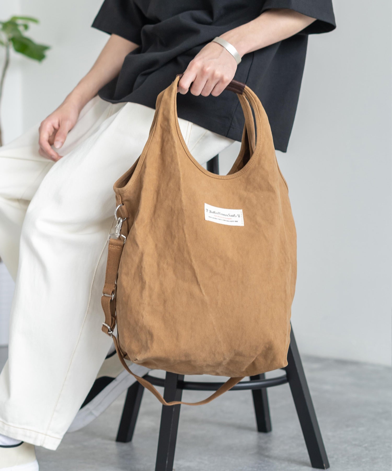 ロッキーモンロー Rocky Monroe ショルダーバッグ トートバッグ メンズ 鞄 手提げ 肩掛け 牛革 キャンバス 大容量 A4 2WAY カジュアル 無地 シンプル 6号帆布 レザー 反応染め 通 （キャメル） キャメル