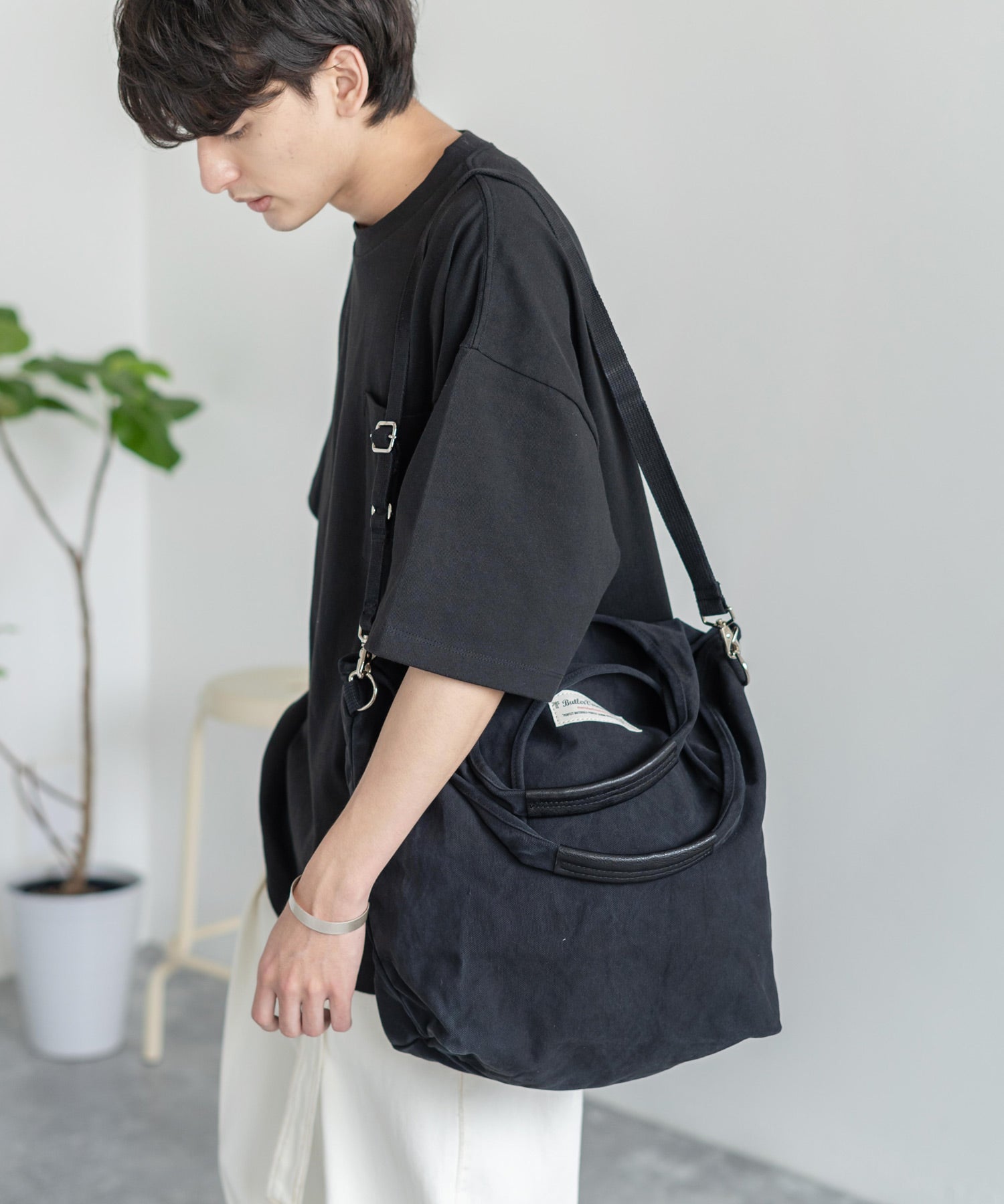 ロッキーモンロー Rocky Monroe ショルダーバッグ トートバッグ メンズ 鞄 手提げ 肩掛け 牛革 キャンバス 大容量 A4 2WAY カジュアル 無地 シンプル 6号帆布 レザー 反応染め 通 （キャメル） キャメル