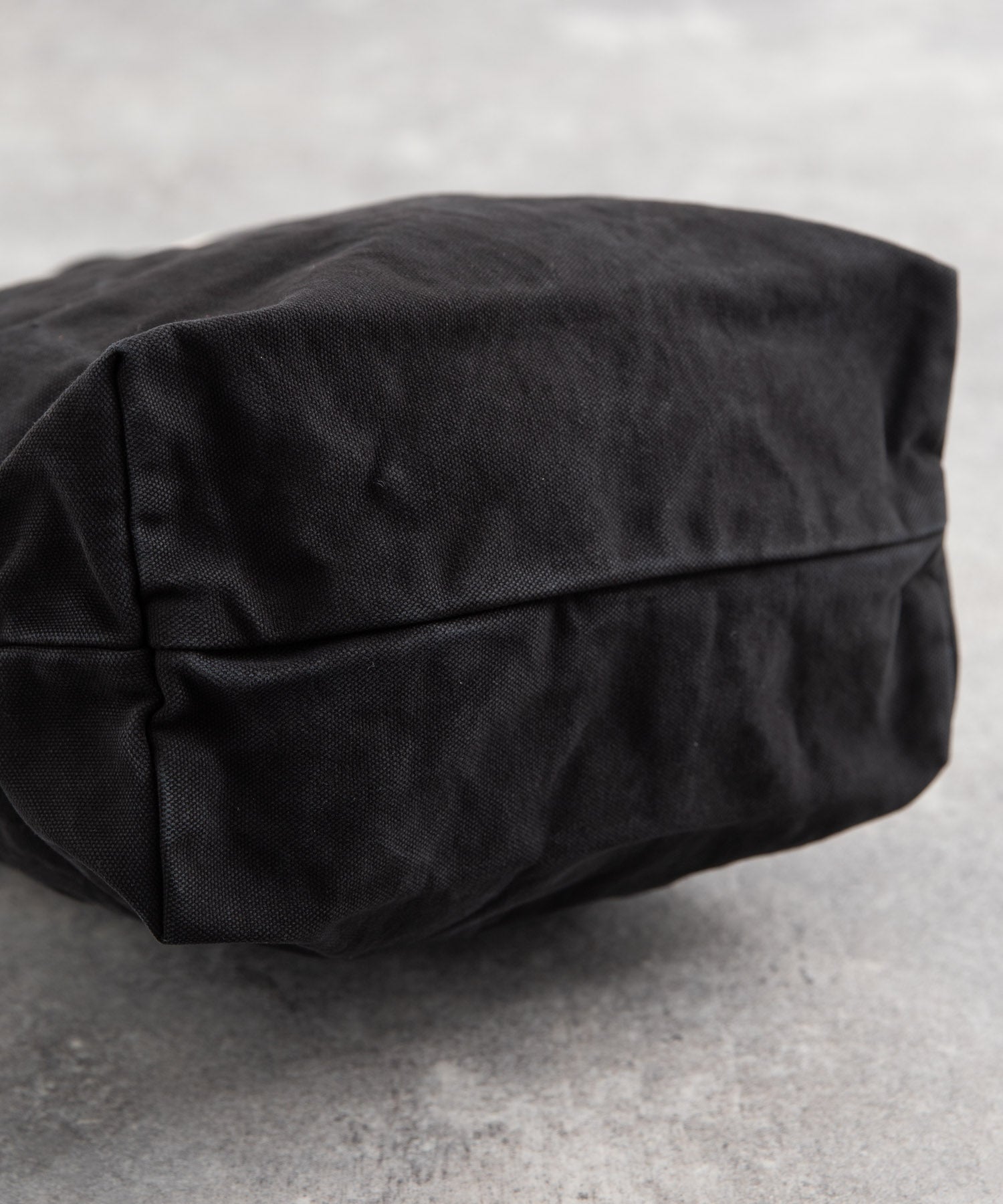 ロッキーモンロー Rocky Monroe ショルダーバッグ トートバッグ メンズ 鞄 手提げ 肩掛け 牛革 キャンバス 大容量 A4 2WAY カジュアル 無地 シンプル 6号帆布 レザー 反応染め 通 （キャメル） キャメル